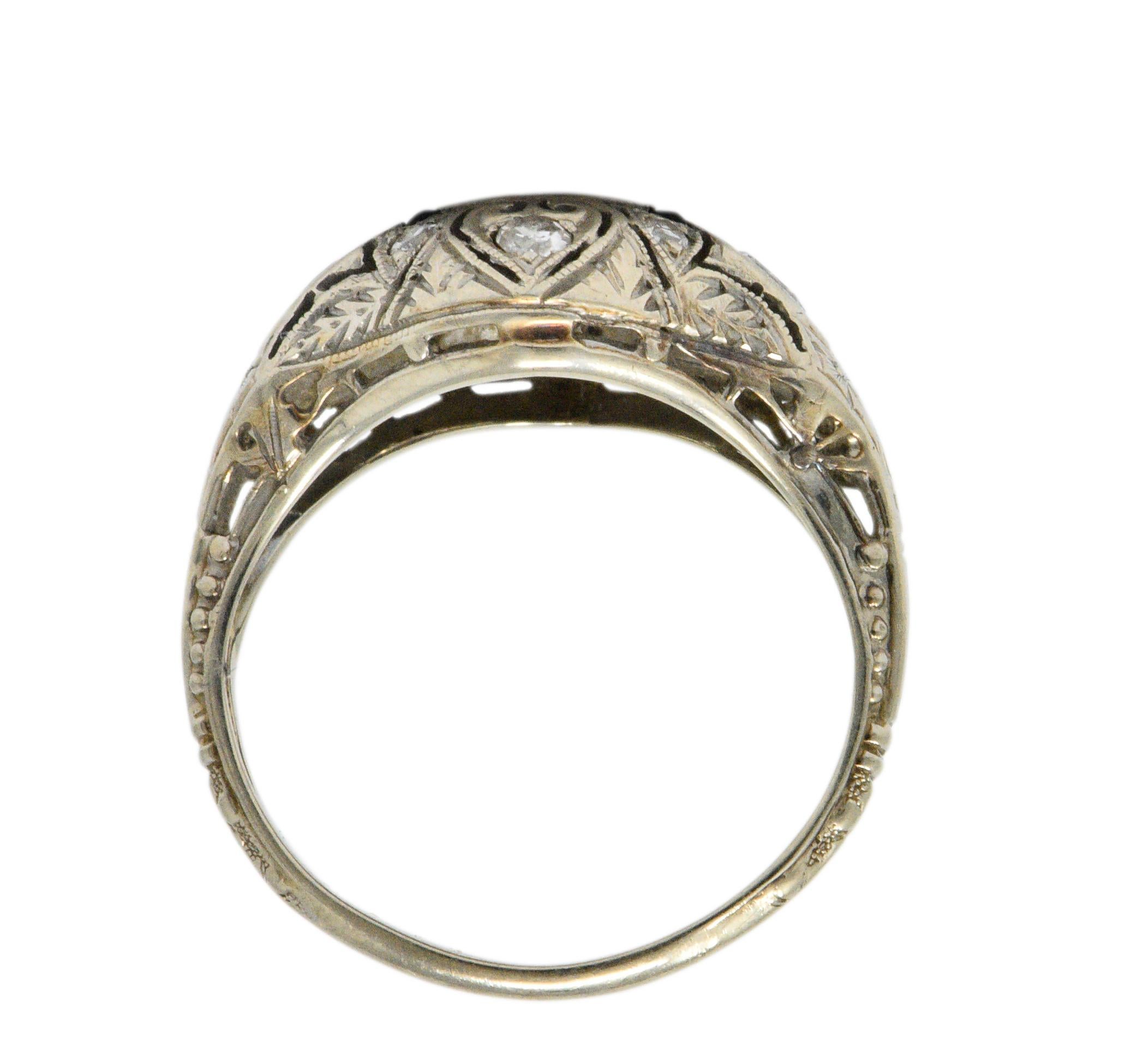 Women's or Men's Art Deco 0.60 Carat Diamond Sapphire 18 Karat White Gold Ring