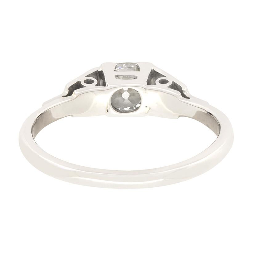 Taglio antico europeo Anello solitario con diamante da 0,60 carati, Art Deco, 1920 ca. in vendita