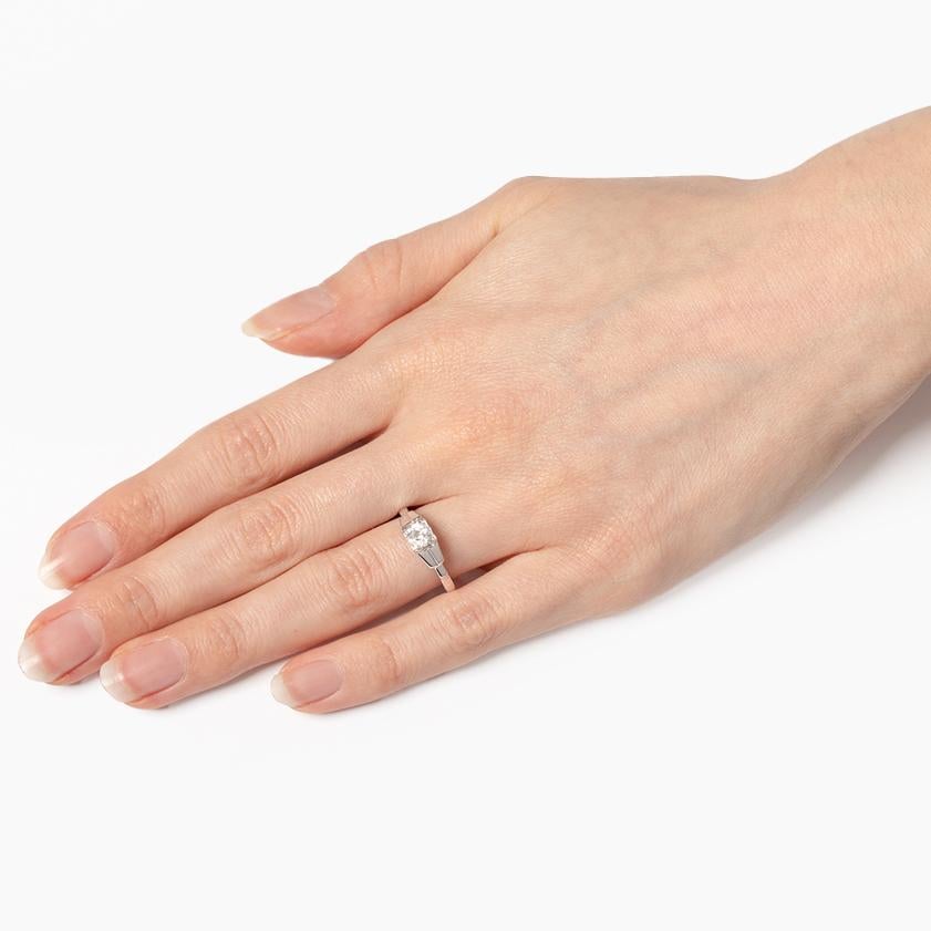 Anello solitario con diamante da 0,60 carati, Art Deco, 1920 ca. In condizioni buone in vendita a London, GB