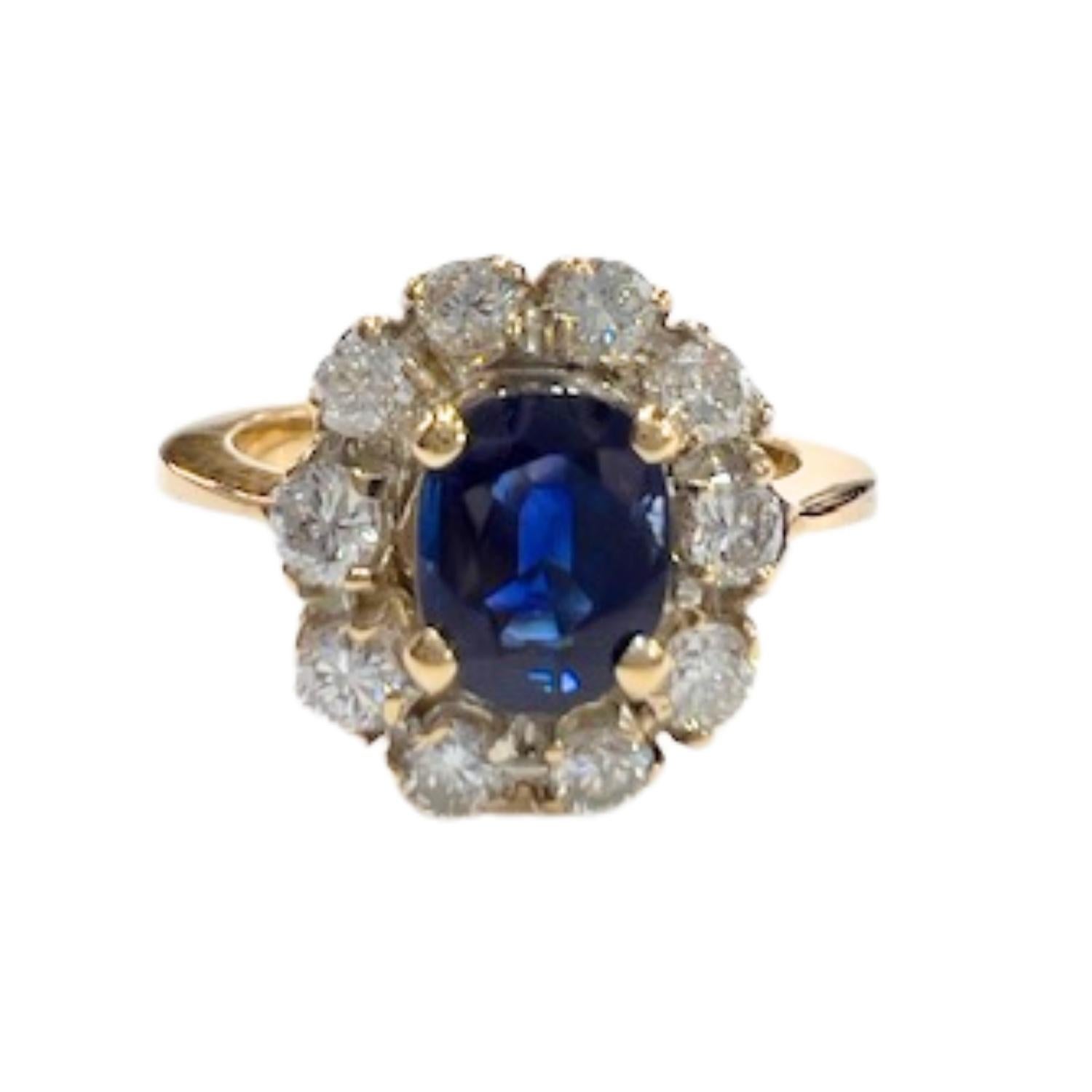 Anillo Art Déco de oro de 18 quilates con 0,60 quilates de diamantes y 1 quilate de zafiro natural Corte oval en venta