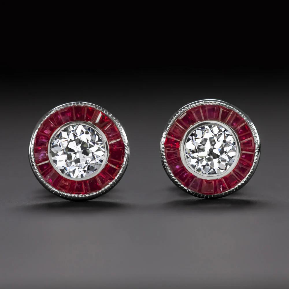 Taglio antico europeo Orecchini Art Deco con diamanti e rubini da 0,60 carati in oro bianco 14 carati in vendita