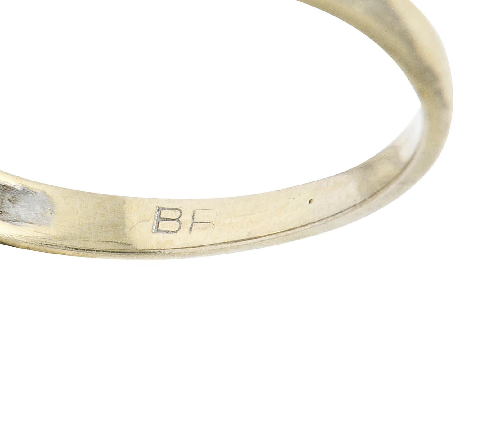 Women's or Men's Art Deco 0.61 Carat Diamond 18 Karat White Gold Filigree Engagement Ring