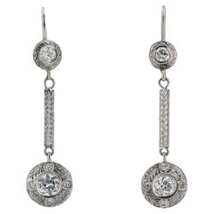 0,65 Karat gravierte Art déco-Tropfen-Ohrringe mit Diamanten