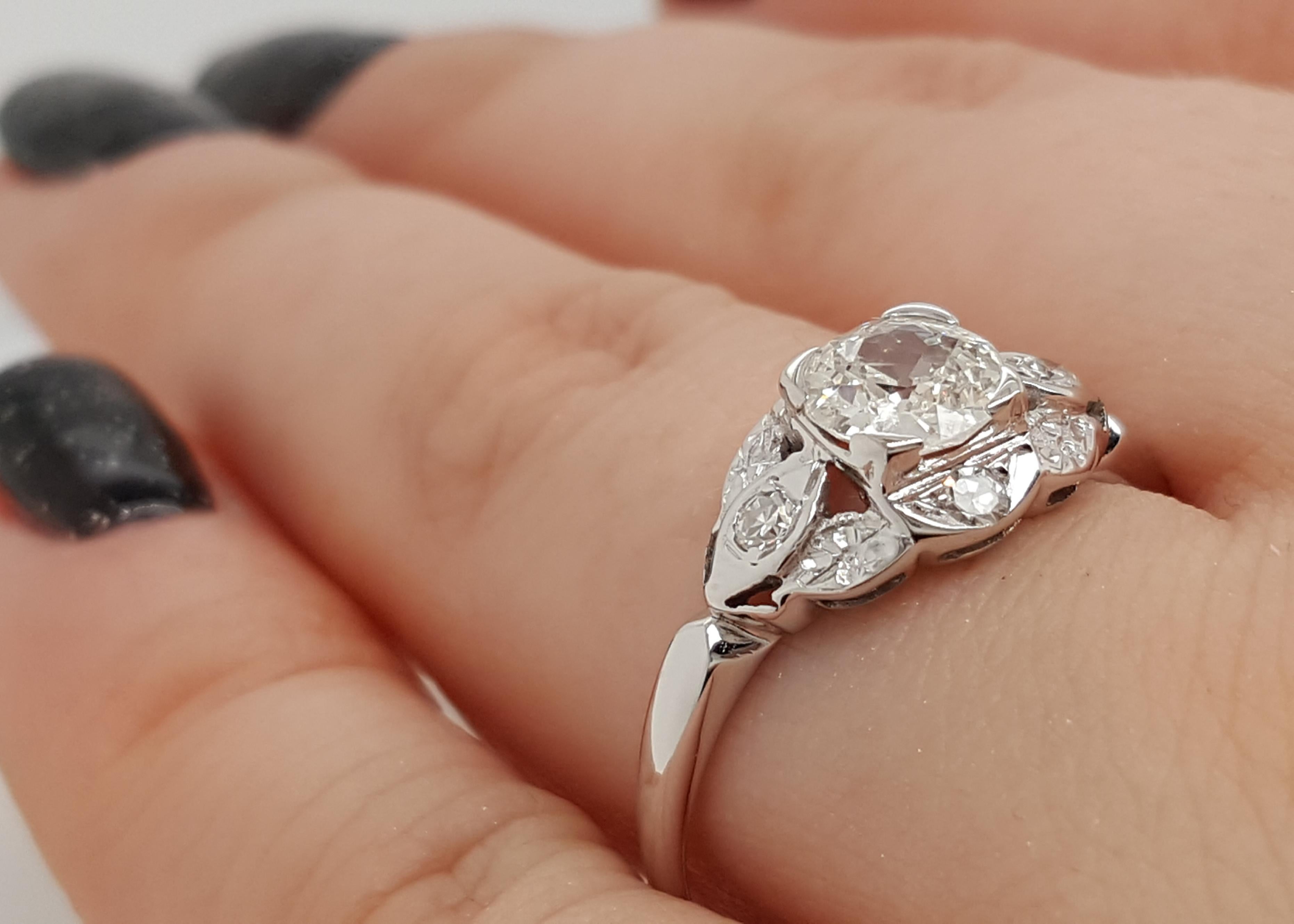 Bague de fiançailles Art déco avec diamant taille vieille Europe de 0,65 carat et un seul diamant Pour femmes en vente