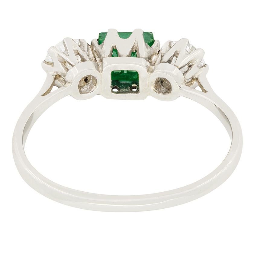 Art Deco 0.65ct Emerald and Diamond Three Stone Ring, c.1930s In Good Condition In London, GB