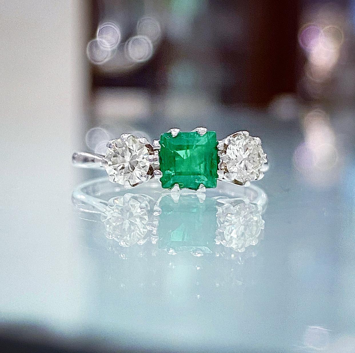 Art Deco 0.65ct Emerald and Diamond Three Stone Ring, c.1930s 2