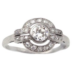Art Deco 0.66 ct diamond ring in platinum