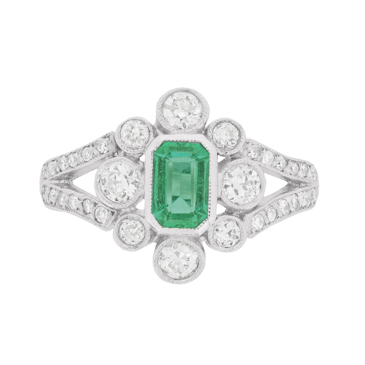 Art Deco 0.70 Carat Emerald and Diamond Cluster Ring, circa 1940s