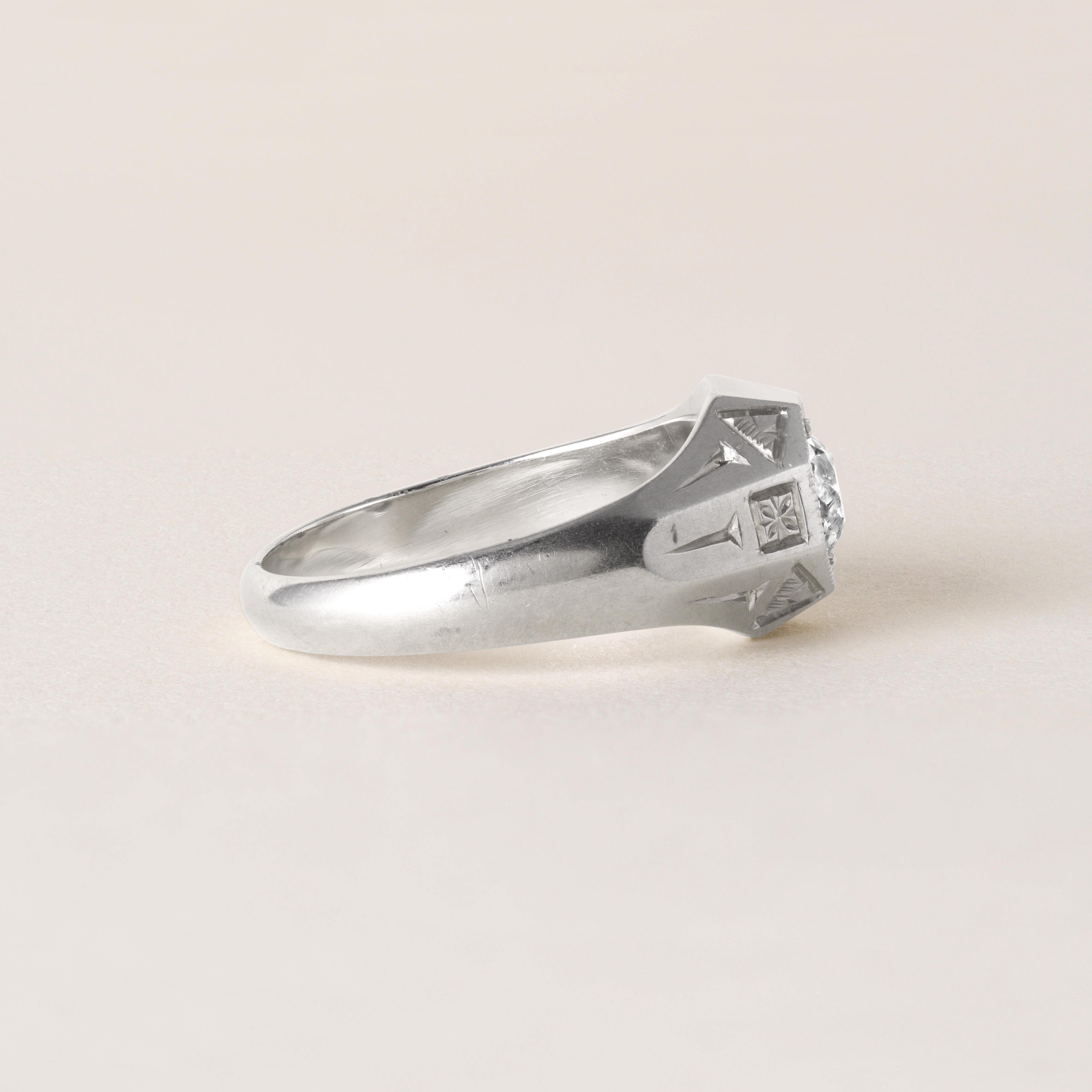 Art déco Bague de fiançailles Art Déco 0.70 Carat Old Euro Diamond Hexagonal 20K White Gold en vente