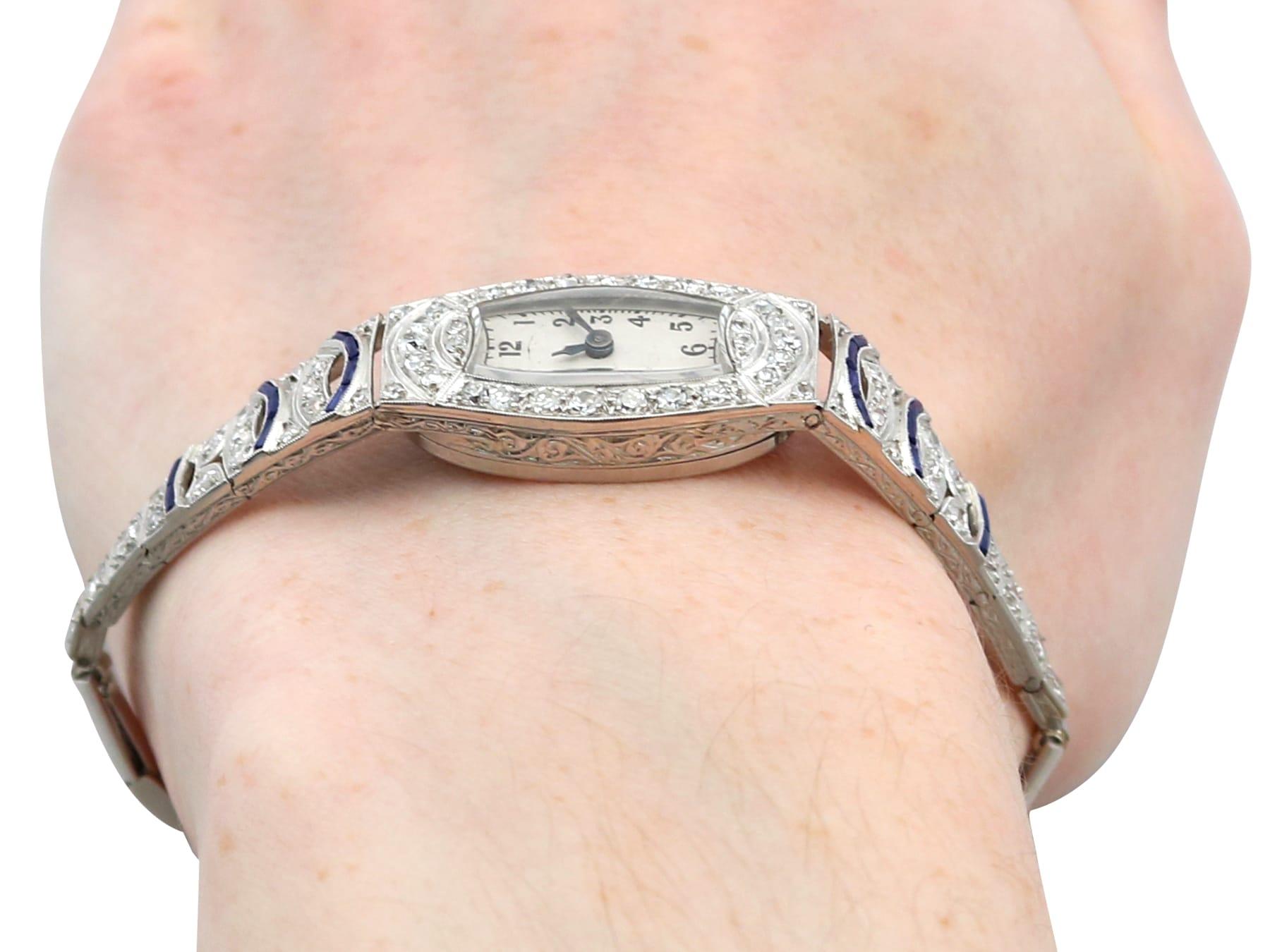 Orologio Art Deco con zaffiro da 0,70 carati, diamante da 2,92 carati e platino Circa 1920 in vendita 8