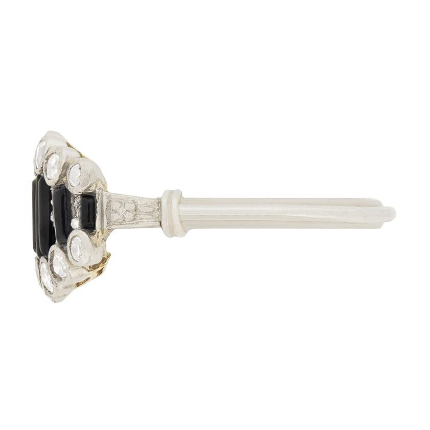 Old European Cut Art Deco 0.70 Carat Diamond and Onyx Cocktail Ring, circa 1920s For Sale