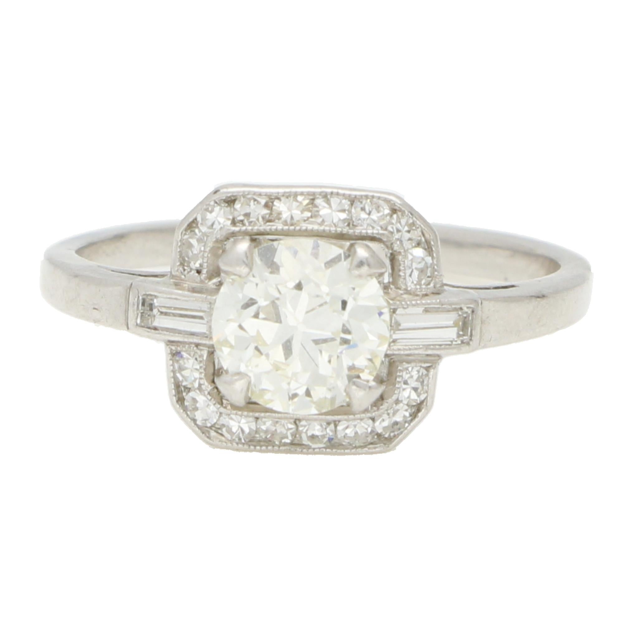 Art Deco 0.70ct Old Cut Diamond Cluster Ring in Platinum For Sale 3