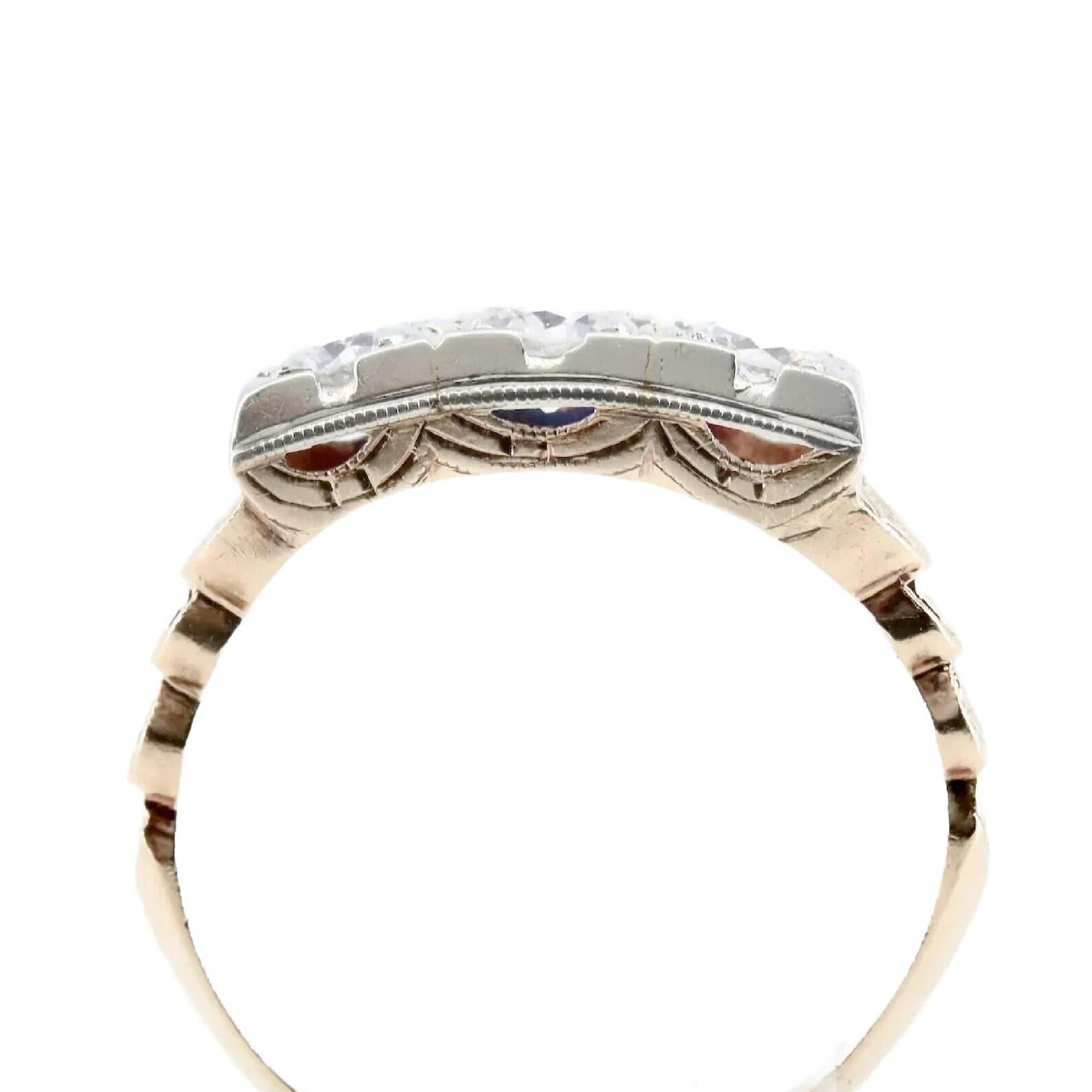 Art Deco 0.70ctw Three Stone Old Euro Cut Diamond Ring in 14K Gold In Good Condition For Sale In Boston, MA