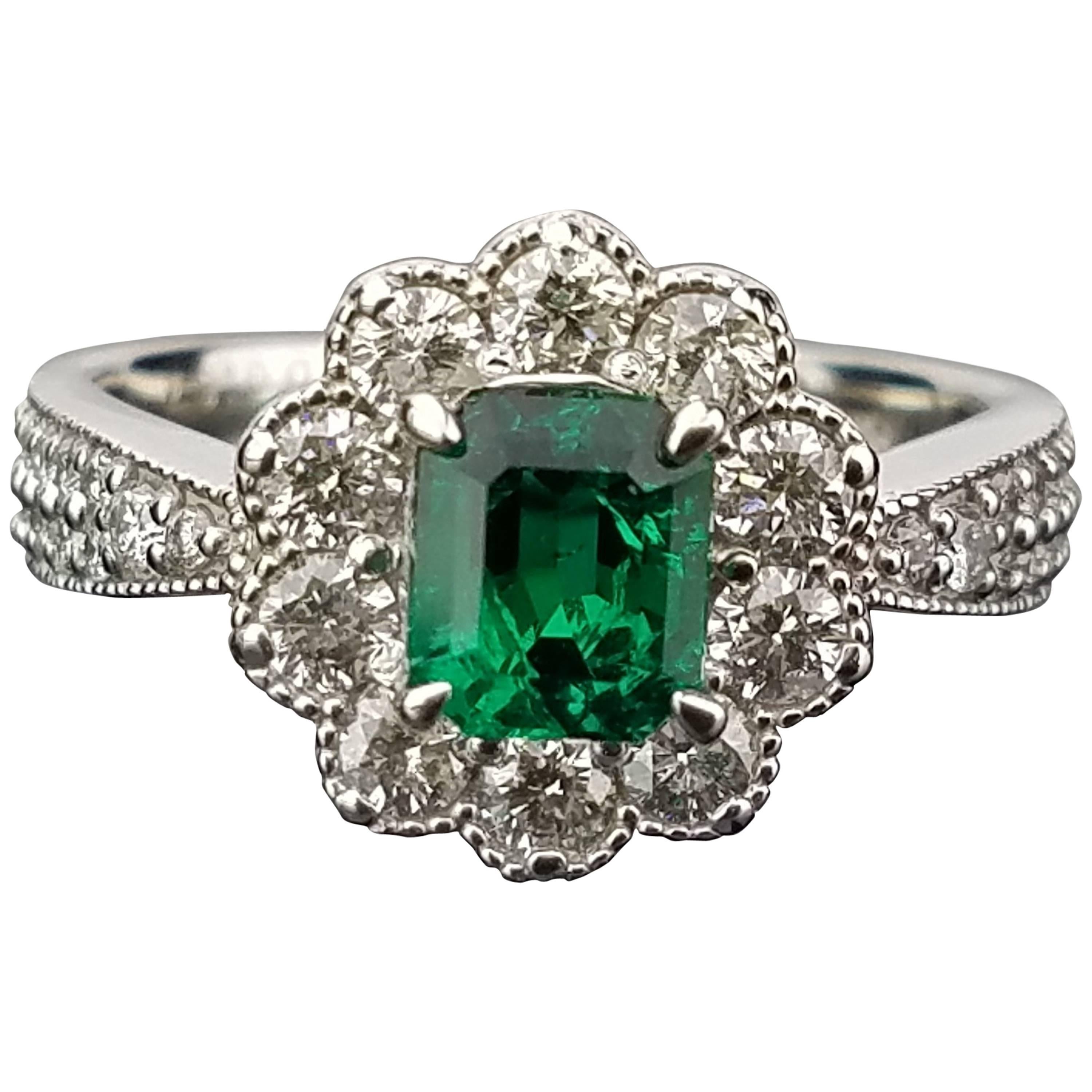 Colombian Emerald and White Diamond Platinum Band Ring