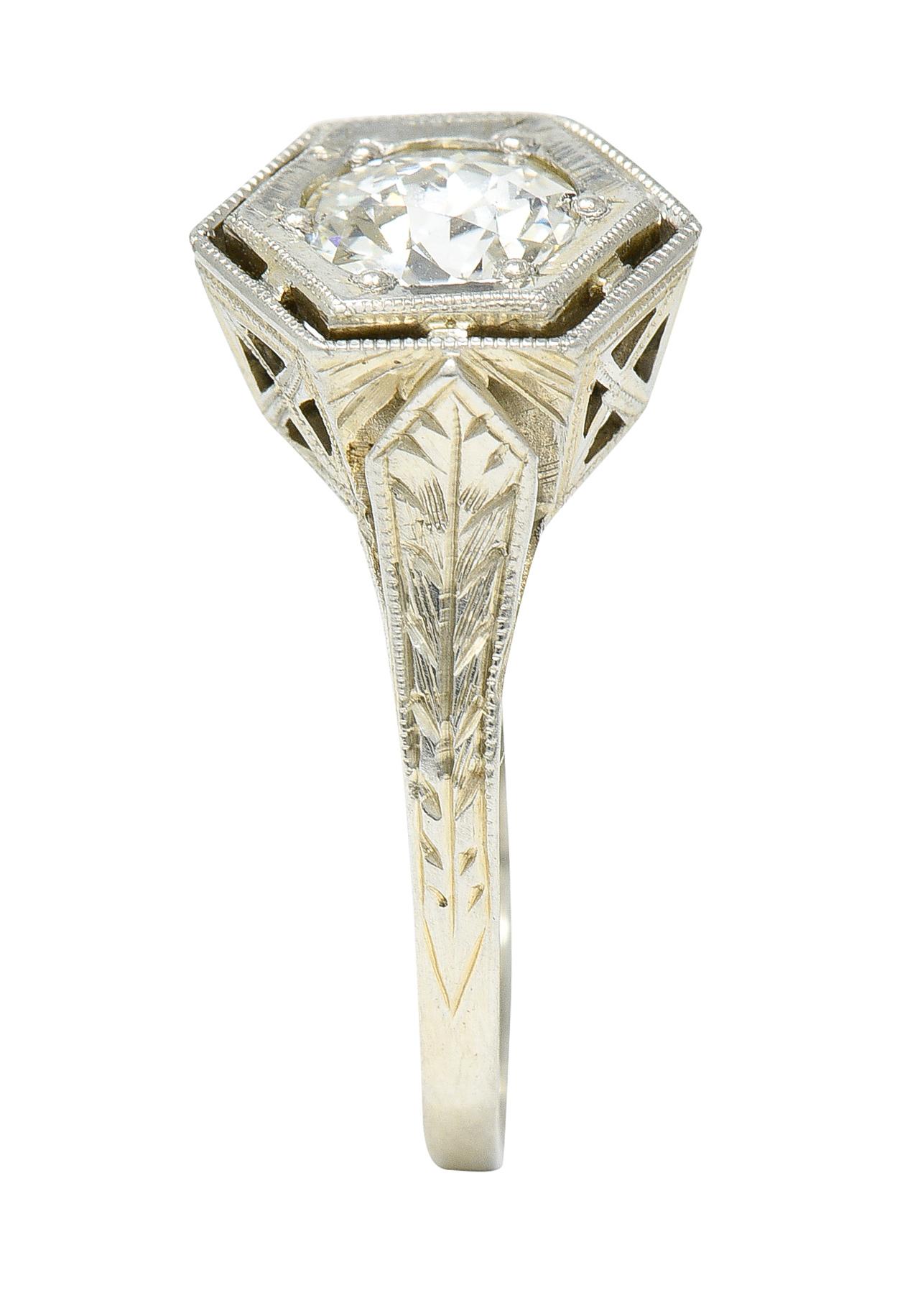 Bague de fiançailles Art déco en or blanc 20 carats avec diamant taille vieille Europe de 0,74 carat en vente 3