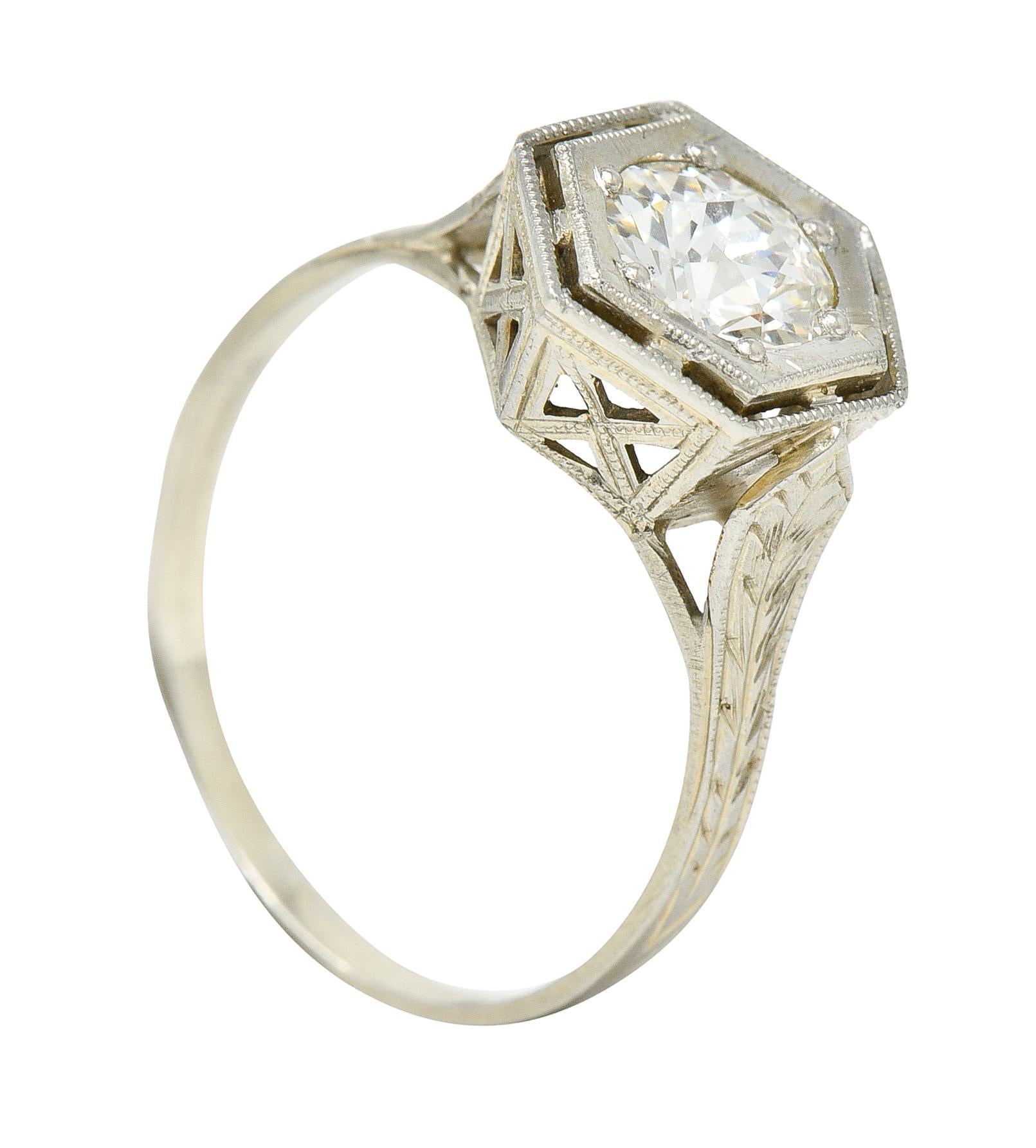 Bague de fiançailles Art déco en or blanc 20 carats avec diamant taille vieille Europe de 0,74 carat en vente 4