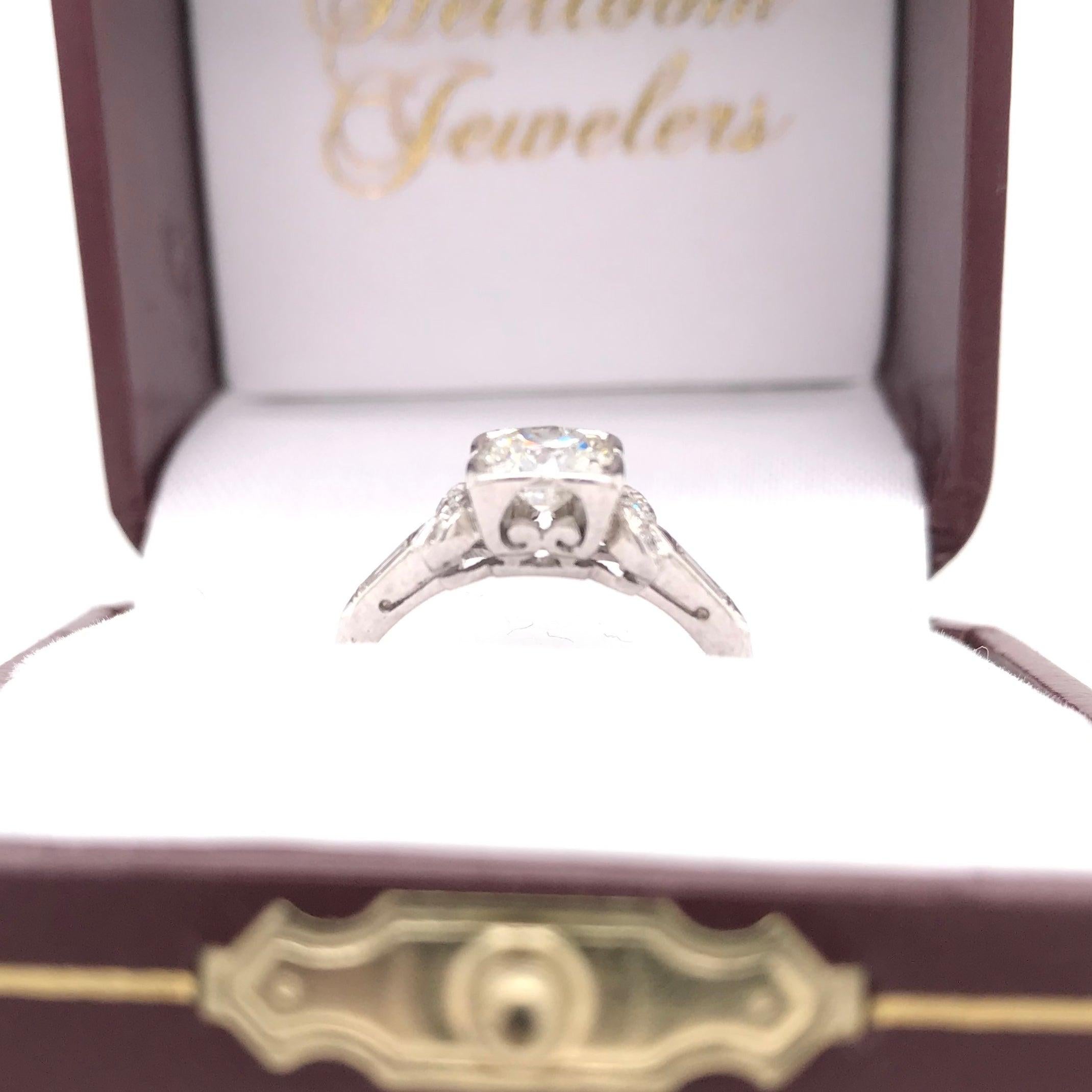 Art Deco 0.75 Carat Diamond Platinum Engagement Ring For Sale 1