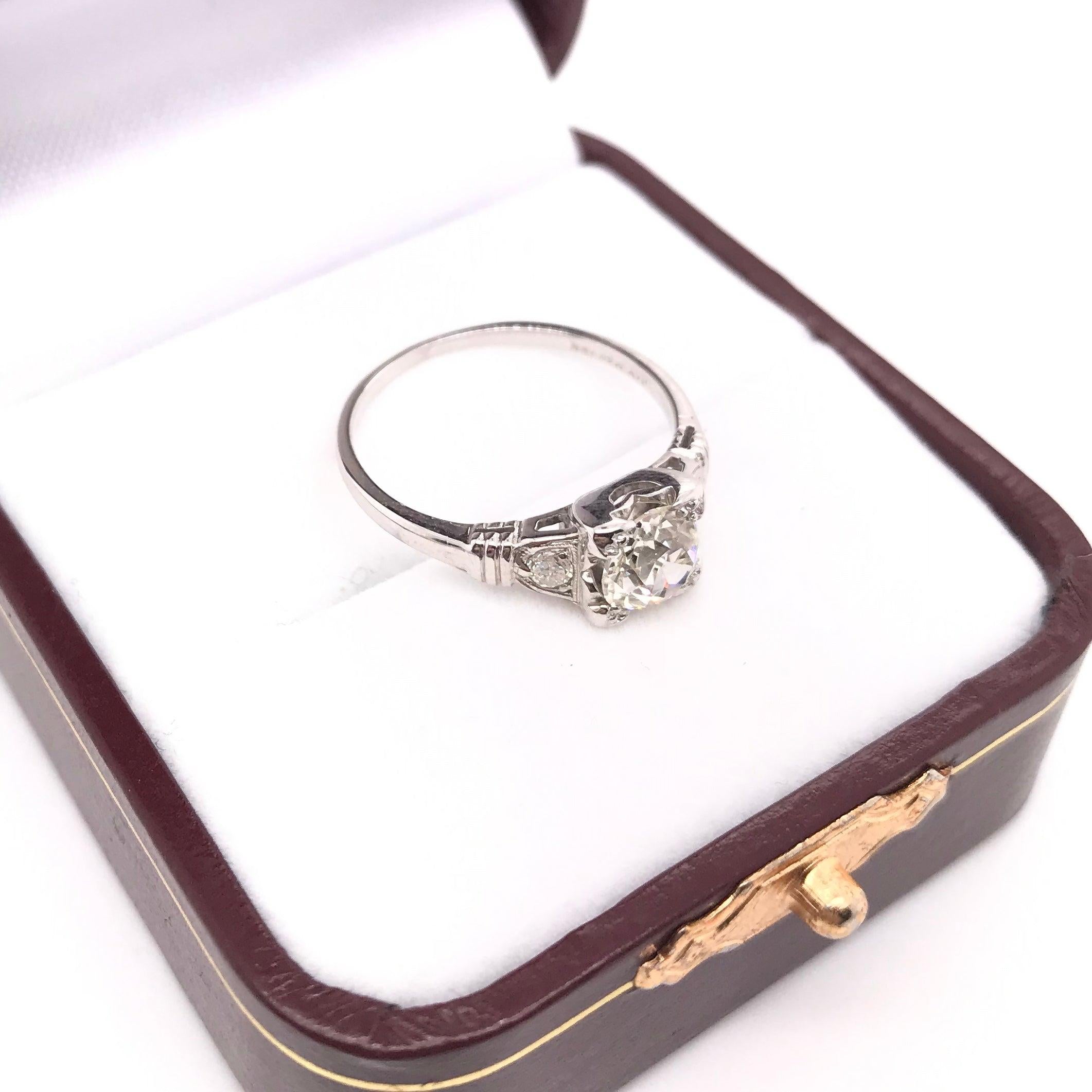 Art Deco 0.75 Carat Diamond Solitaire Style Ring For Sale 10