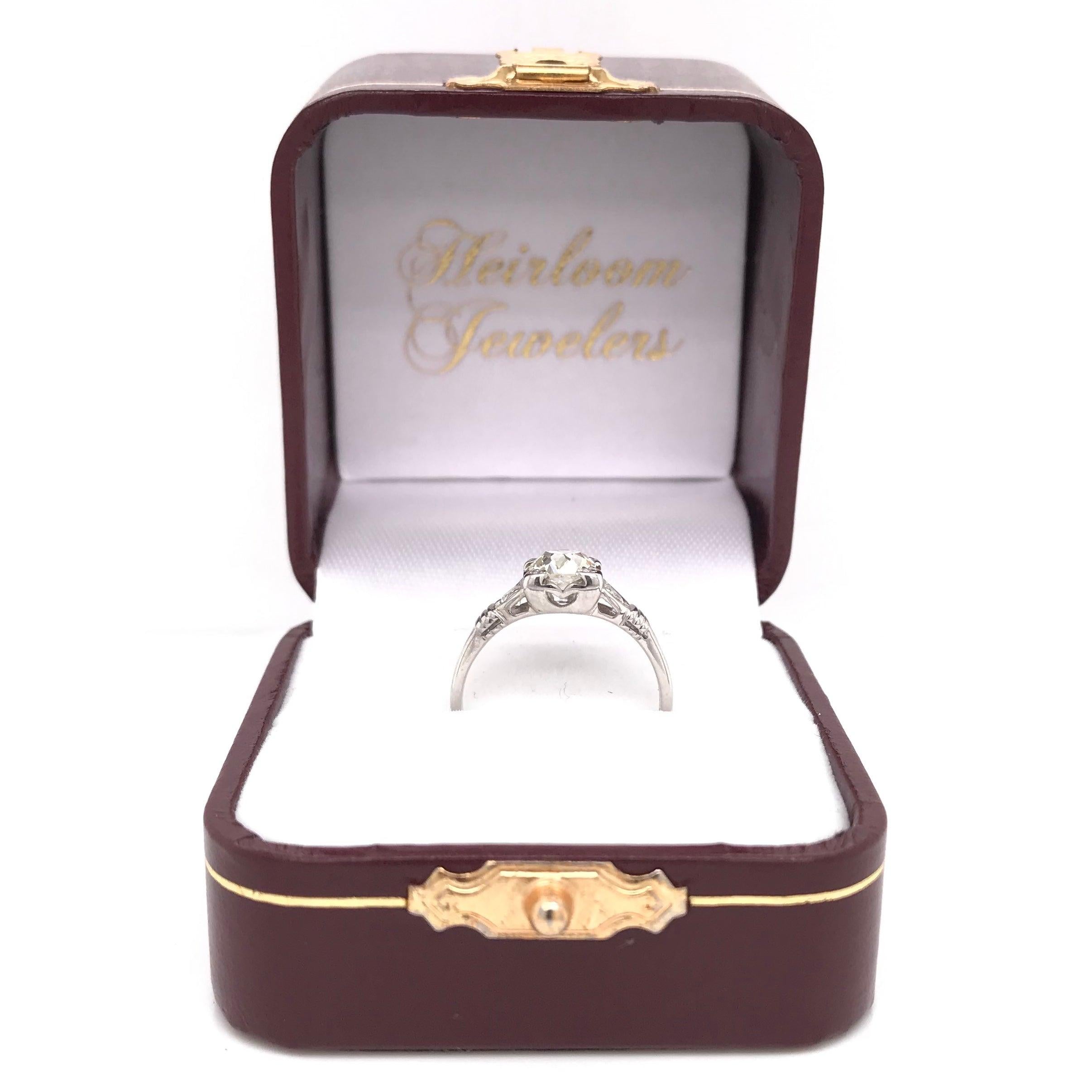 Art Deco 0.75 Carat Diamond Solitaire Style Ring For Sale 4
