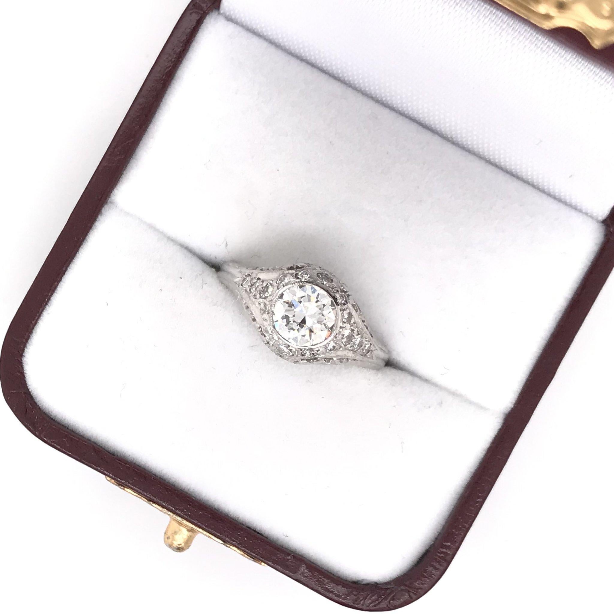 Art Deco 0.75 Carat Platinum Diamond Engagement Ring 10
