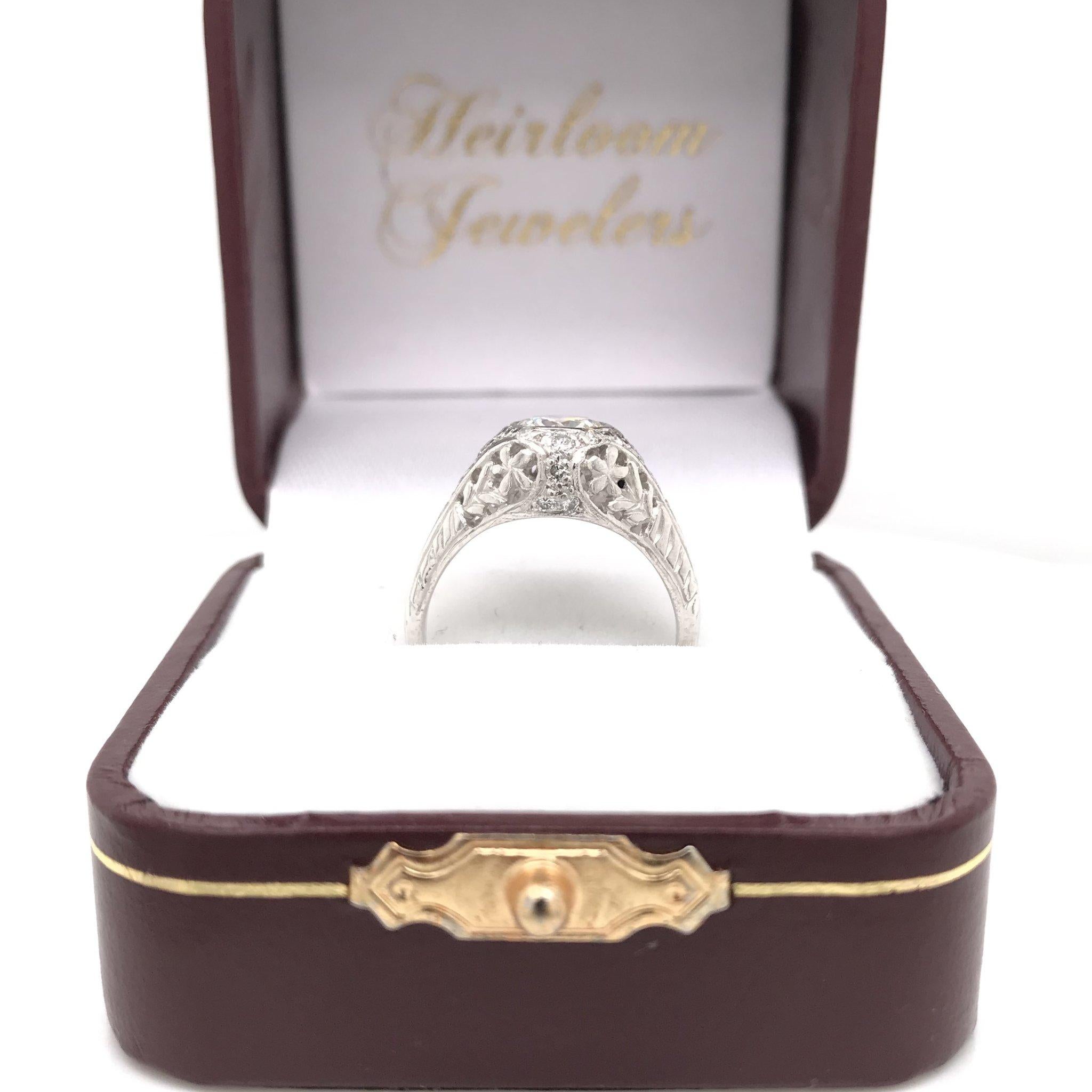 Art Deco 0.75 Carat Platinum Diamond Engagement Ring 4