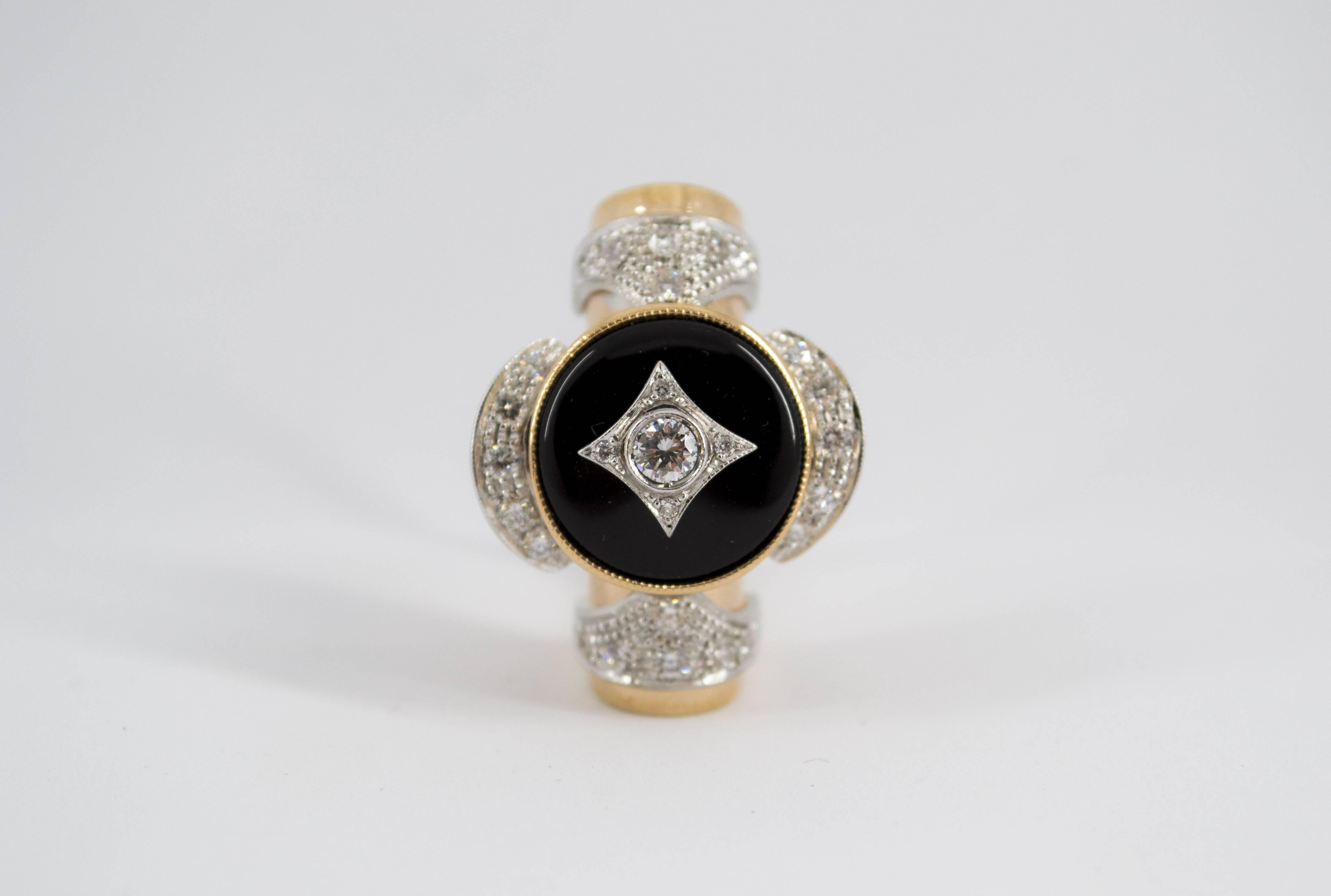 Art Deco Style 0.75 Carat White Diamond Onyx Yellow Gold Cocktail Ring For Sale 3