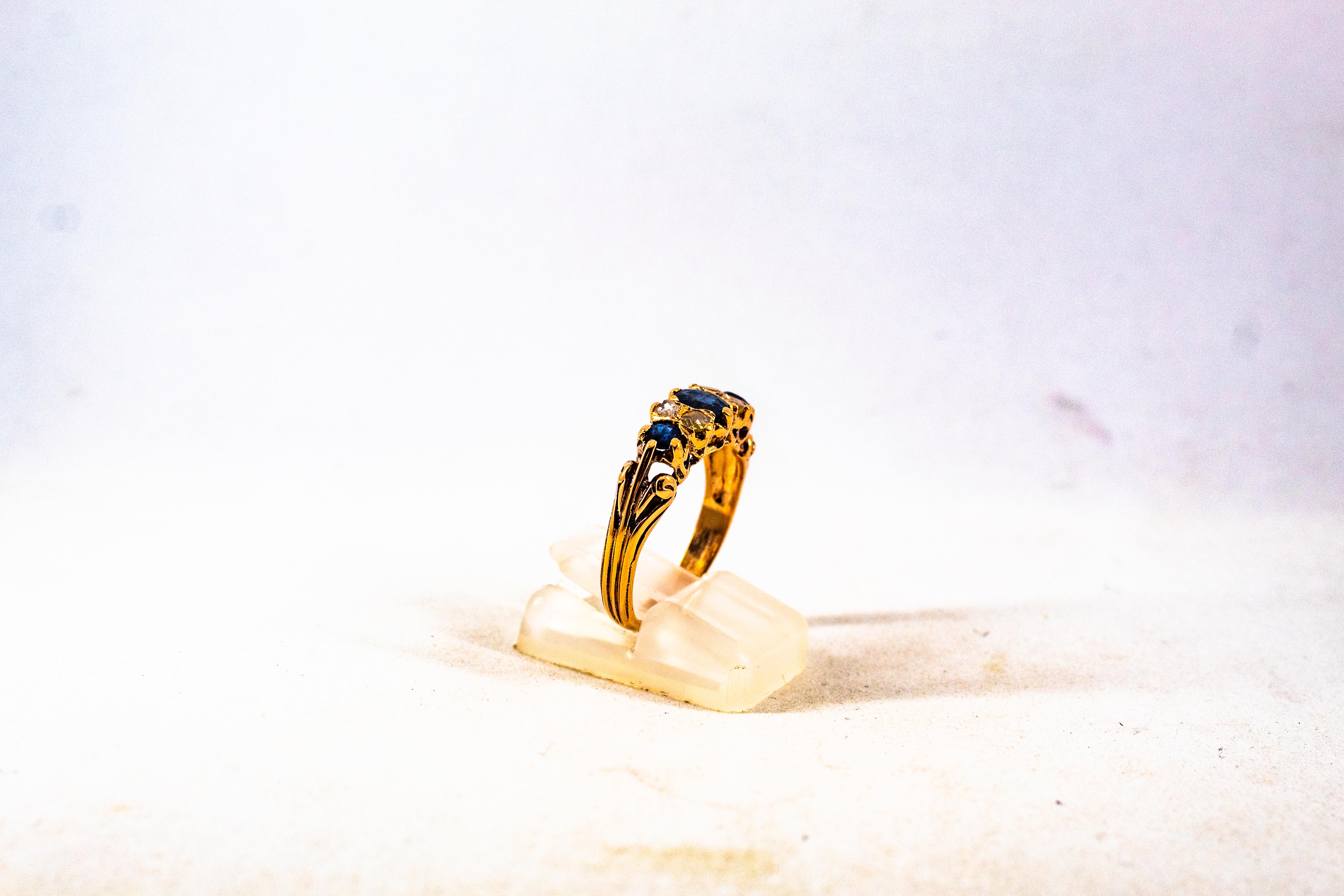 Women's or Men's Art Deco Style 0.75 Carat White Rose Cut Diamond Blue Sapphire Yellow Gold Ring