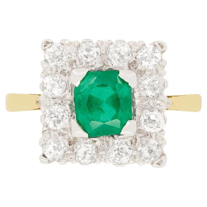 Art Deco 0.75ct Emerald and Diamond Cluster Ring, c.1930s For Sale