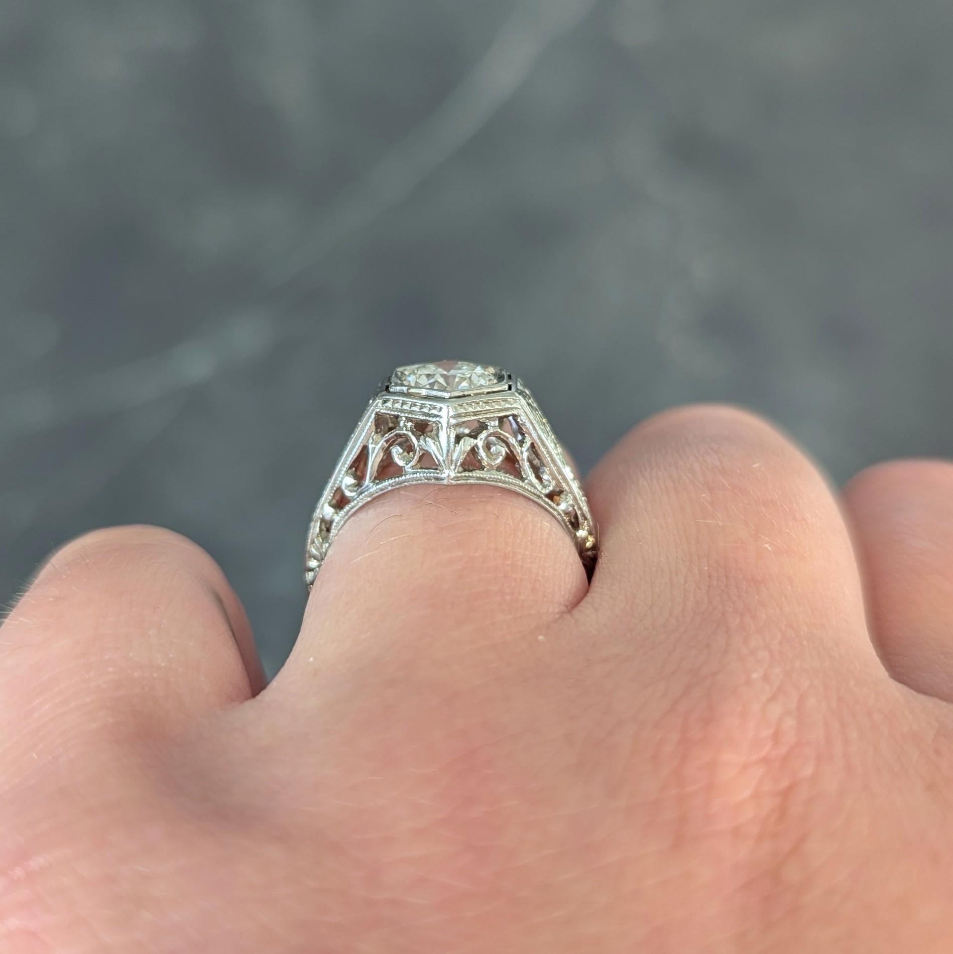 Art Deco 0.77 CTW Diamond 18 Karat Gold Vintage Foliate Engagement Ring 7