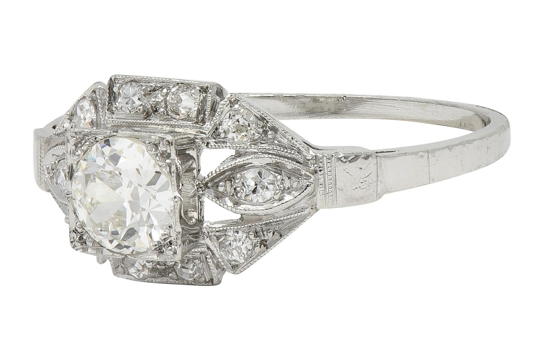 Bague de fiançailles vintage en platine avec diamants européens anciens de 0.78 ct. pt. en vente 1