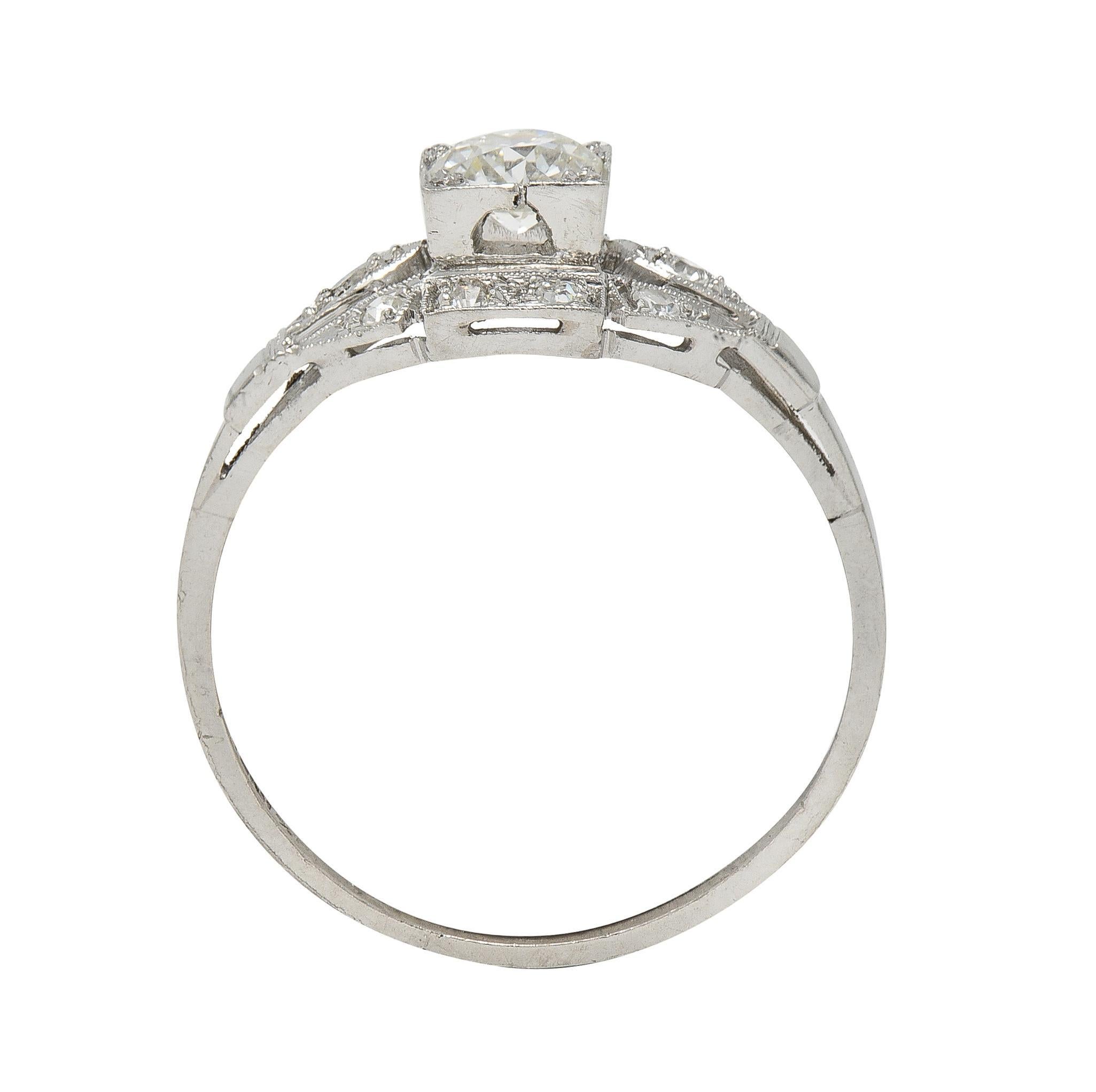 Bague de fiançailles vintage en platine avec diamants européens anciens de 0.78 ct. pt. en vente 3