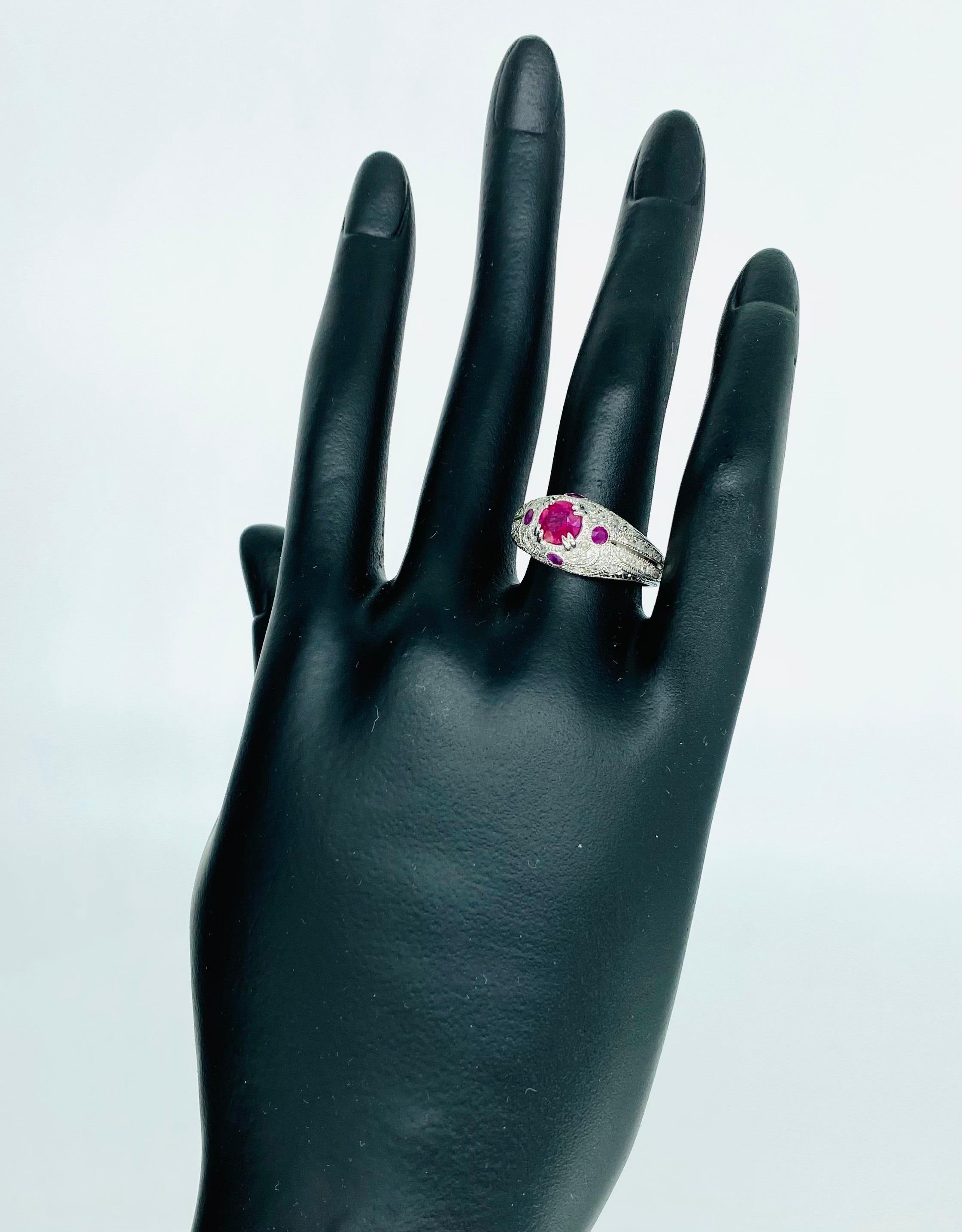 Bague Art déco en platine avec diamants et rubis de Birmanie « Myanmar » de 0,79 carat au centre, sans chaleur en vente 4
