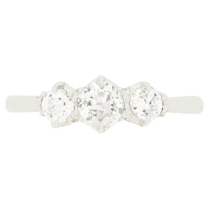 Anello a trilogia di diamanti Art Deco da 0,80 carati, 1920 ca.
