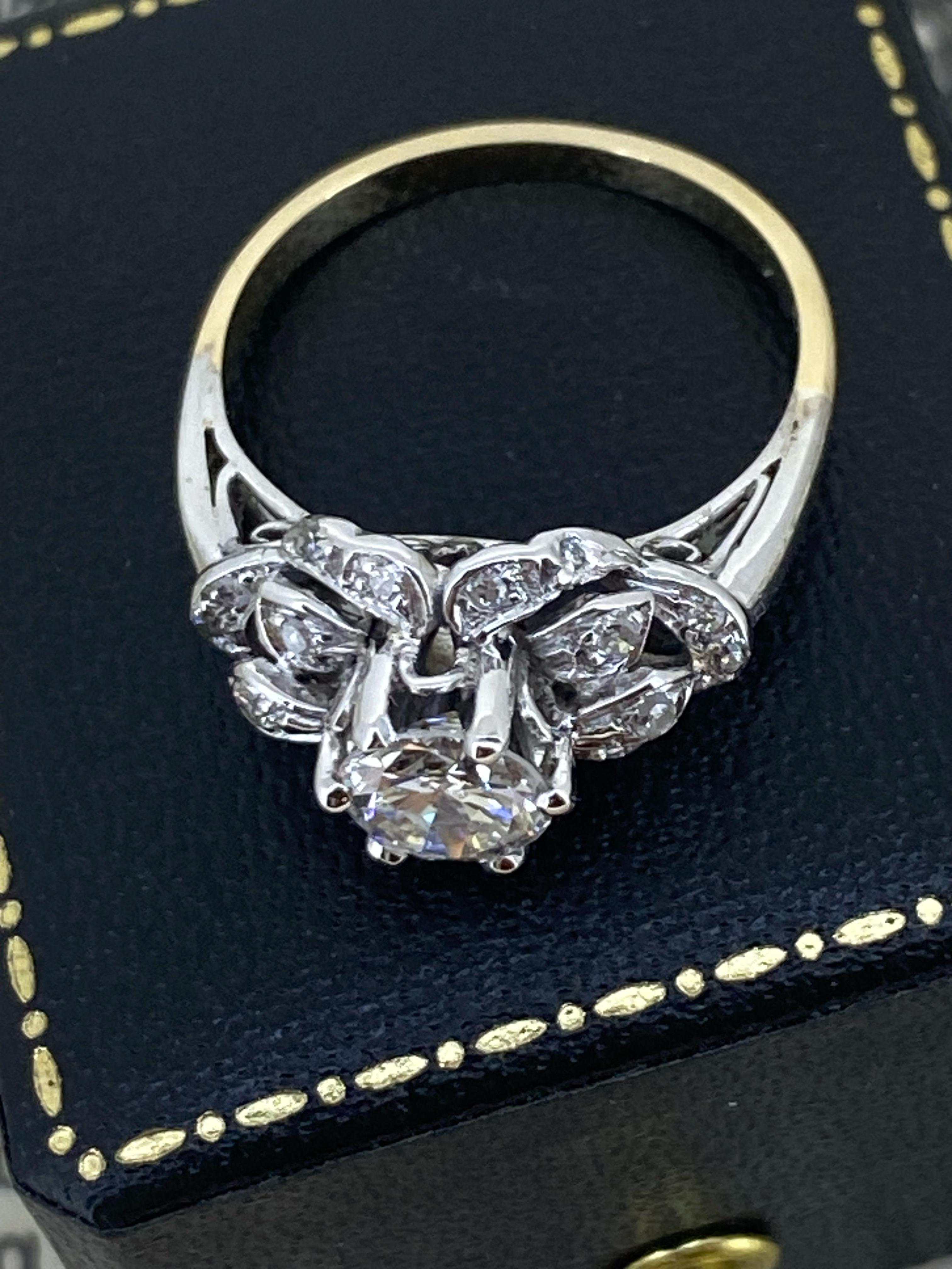 Art-Deco 0,80 Karat Alteuropäischer Diamant Solitär mit Akzenten Gold & Platin Ring Damen