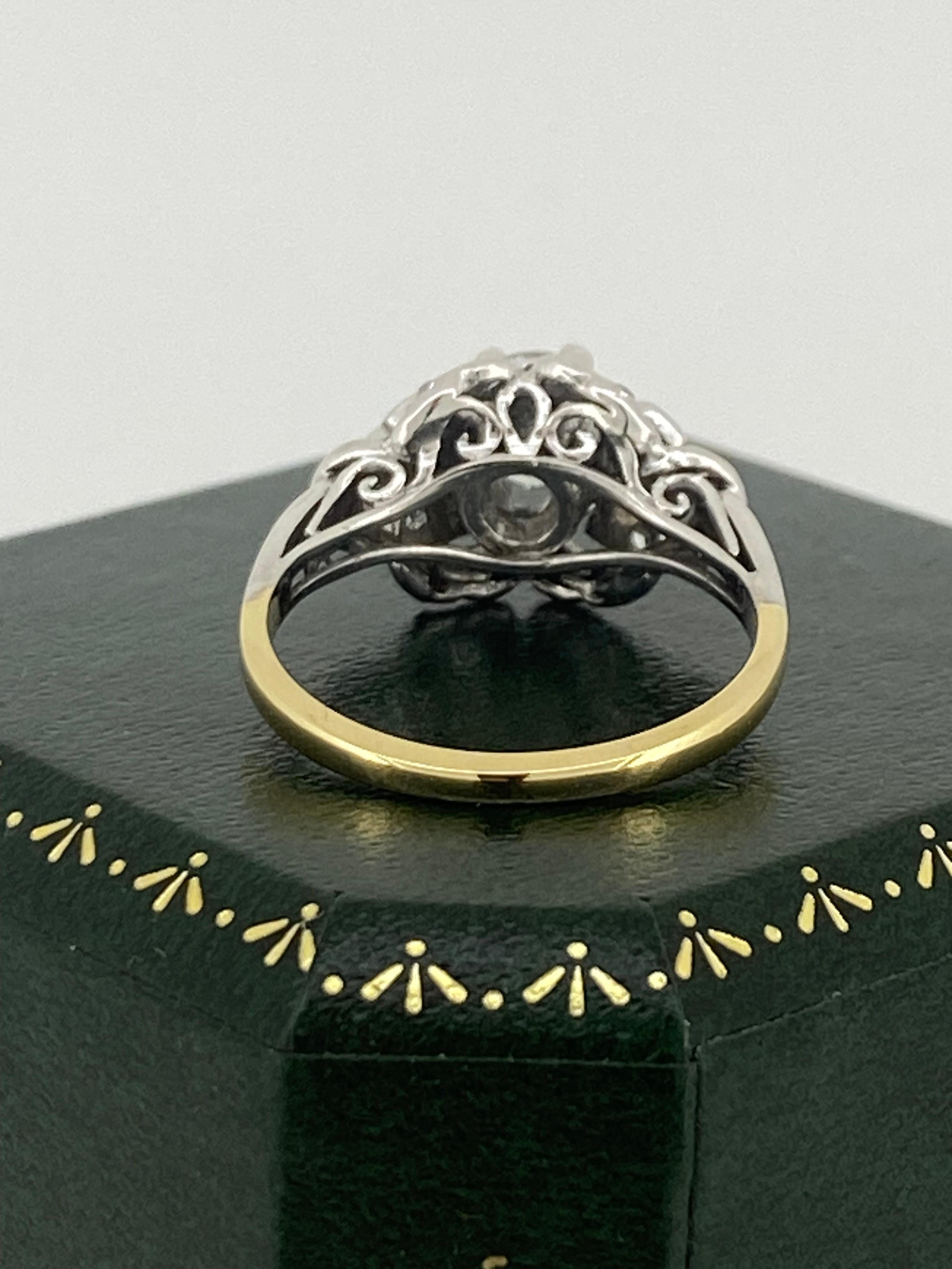 Art-Deco 0,80 Karat Alteuropäischer Diamant Solitär mit Akzenten Gold & Platin Ring 2