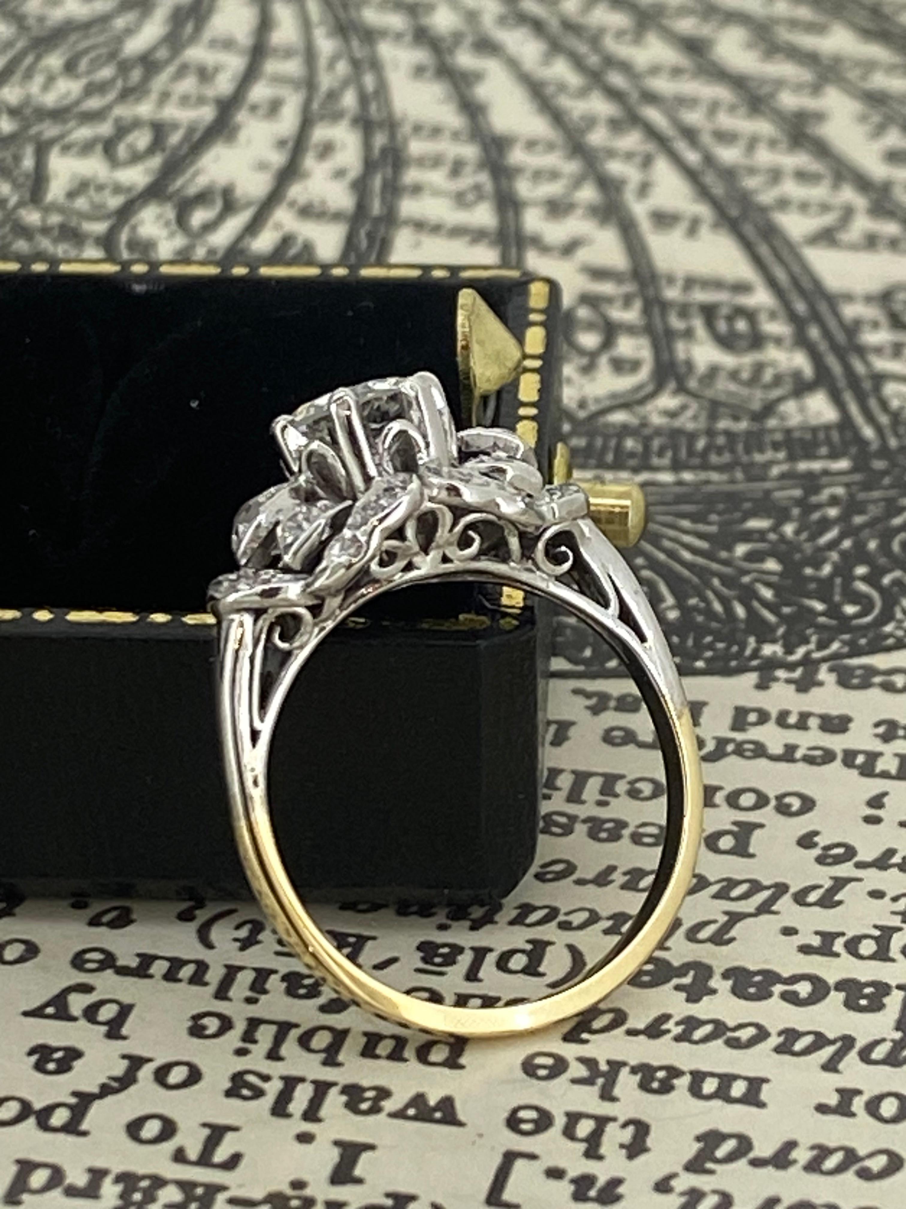 Art-Deco 0,80 Karat Alteuropäischer Diamant Solitär mit Akzenten Gold & Platin Ring 3
