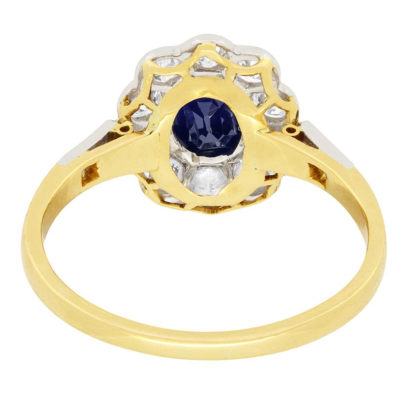 Art Deco 0.80ct Sapphire and Diamond Daisy Ring, c.1930s In Good Condition In London, GB