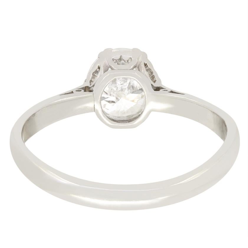 Anillo solitario de diamantes Art Déco de 0,85 ct, c.1920 Corte redondo en venta
