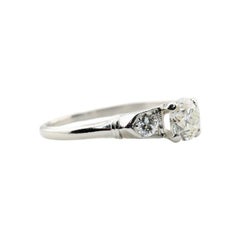 Bague de fiançailles Art déco à trois pierres en platine avec diamant taille européenne de 0,85 carat