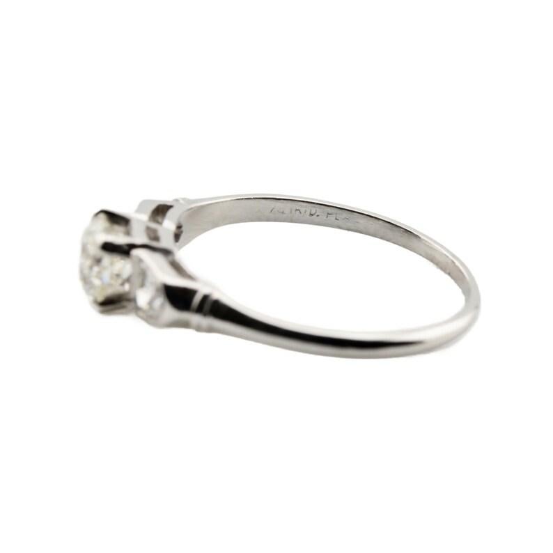 Art Deco 0.85ctw Three Stone Old European Cut Diamond Platinum Engagement Ring For Sale 1