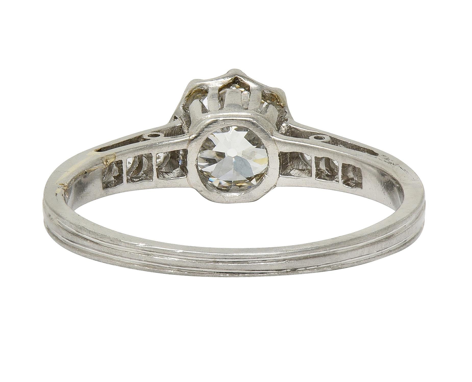 Taglio antico europeo Anello di fidanzamento vintage in platino con diamante vecchio taglio europeo Art Deco 0.87 CTW in vendita