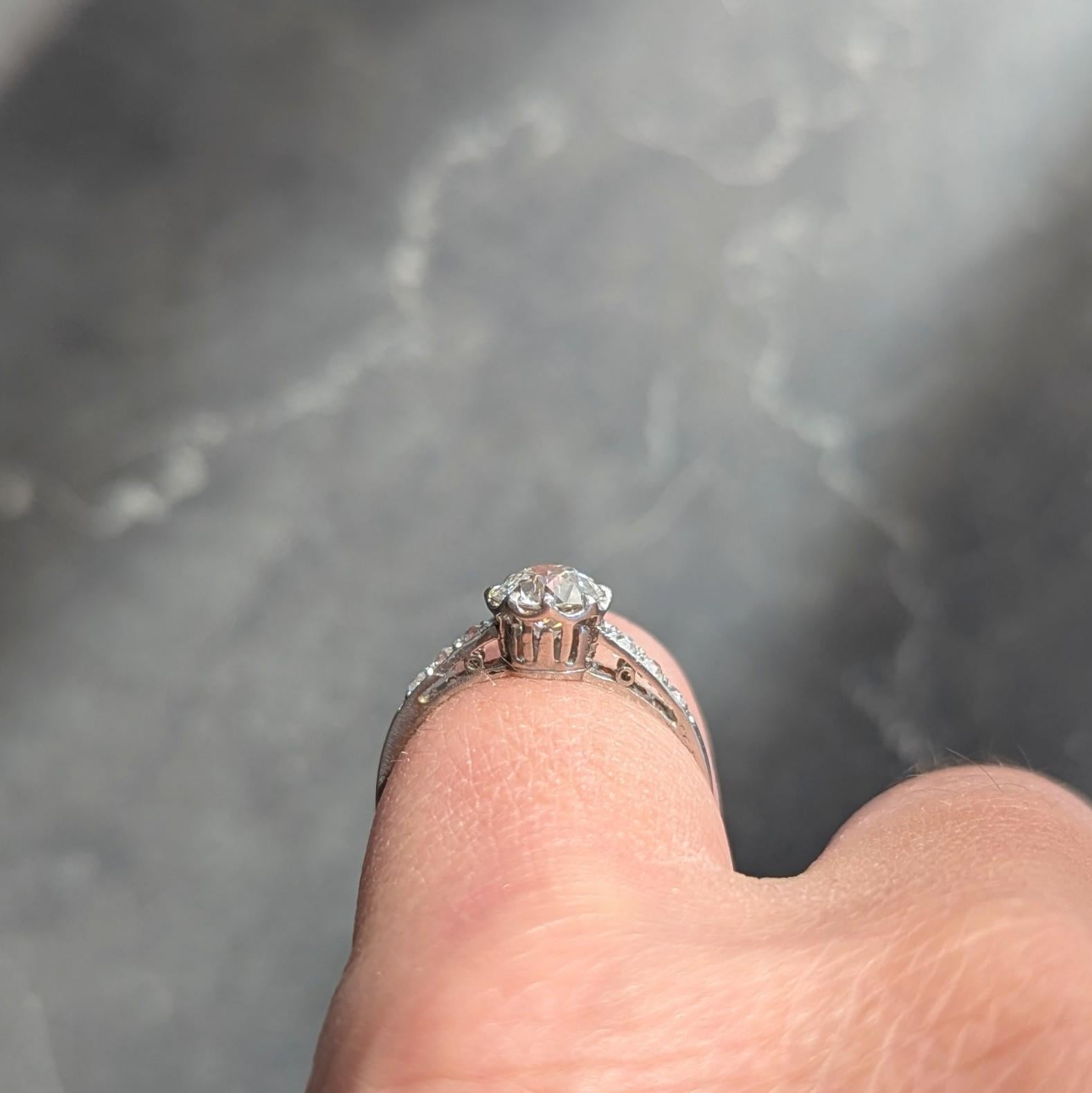 Anello di fidanzamento vintage in platino con diamante vecchio taglio europeo Art Deco 0.87 CTW in vendita 2