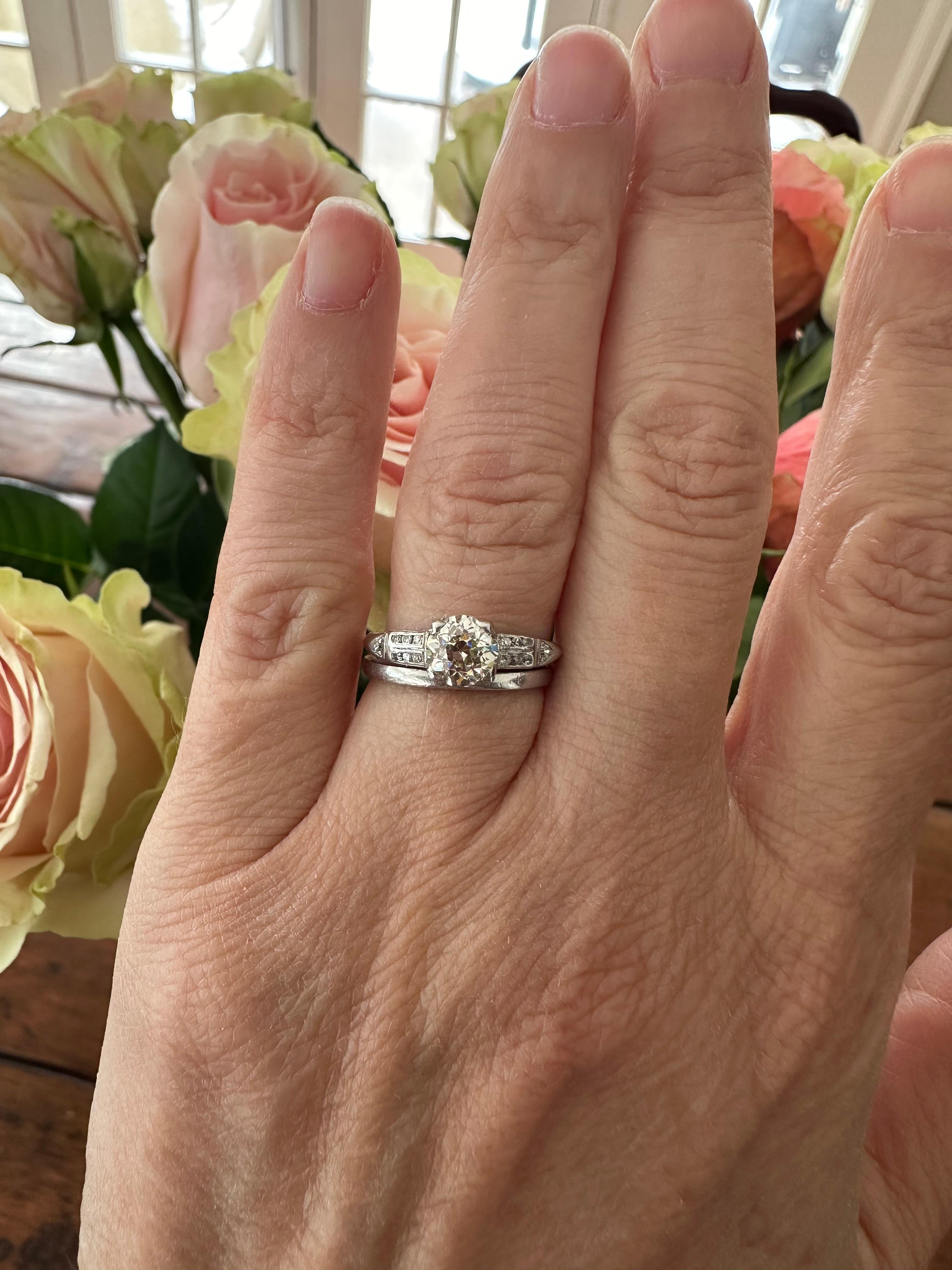 Art Deco 0.88-Carat Diamond Engagement Ring  For Sale 4