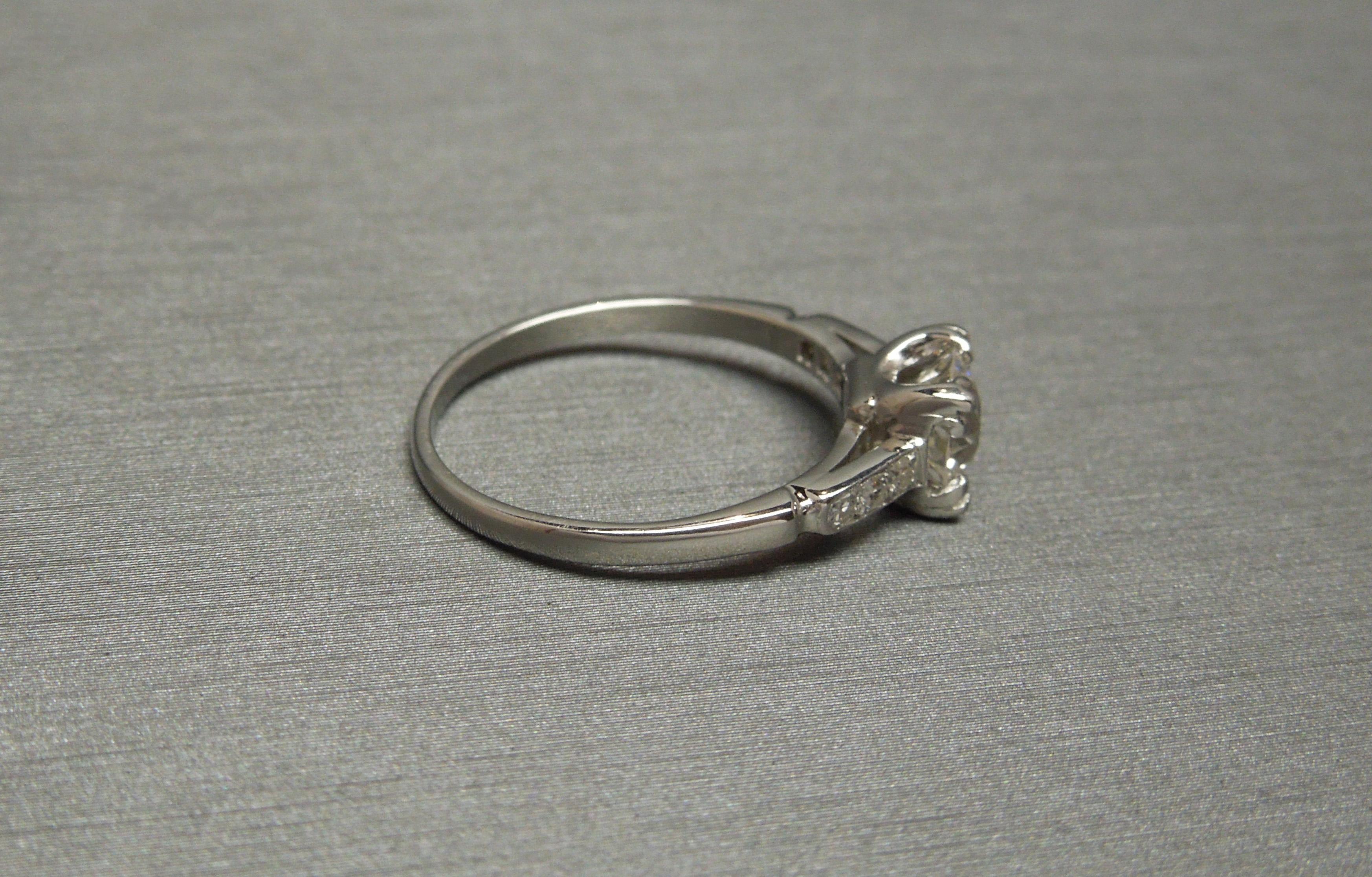 Art Deco 0.90 Carat European Cut Diamond Platinum Ring 1