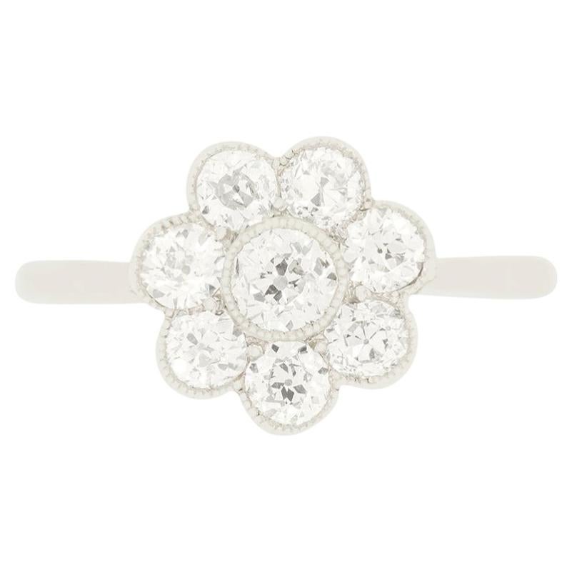 Art Deco 0.90ct Diamond Daisy Cluster Ring, c.1920s
