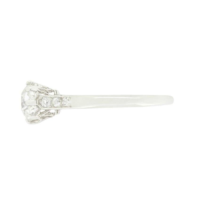 Taglio antico europeo Anello solitario con diamante Art Deco da 0,90 carati, 1920 circa in vendita