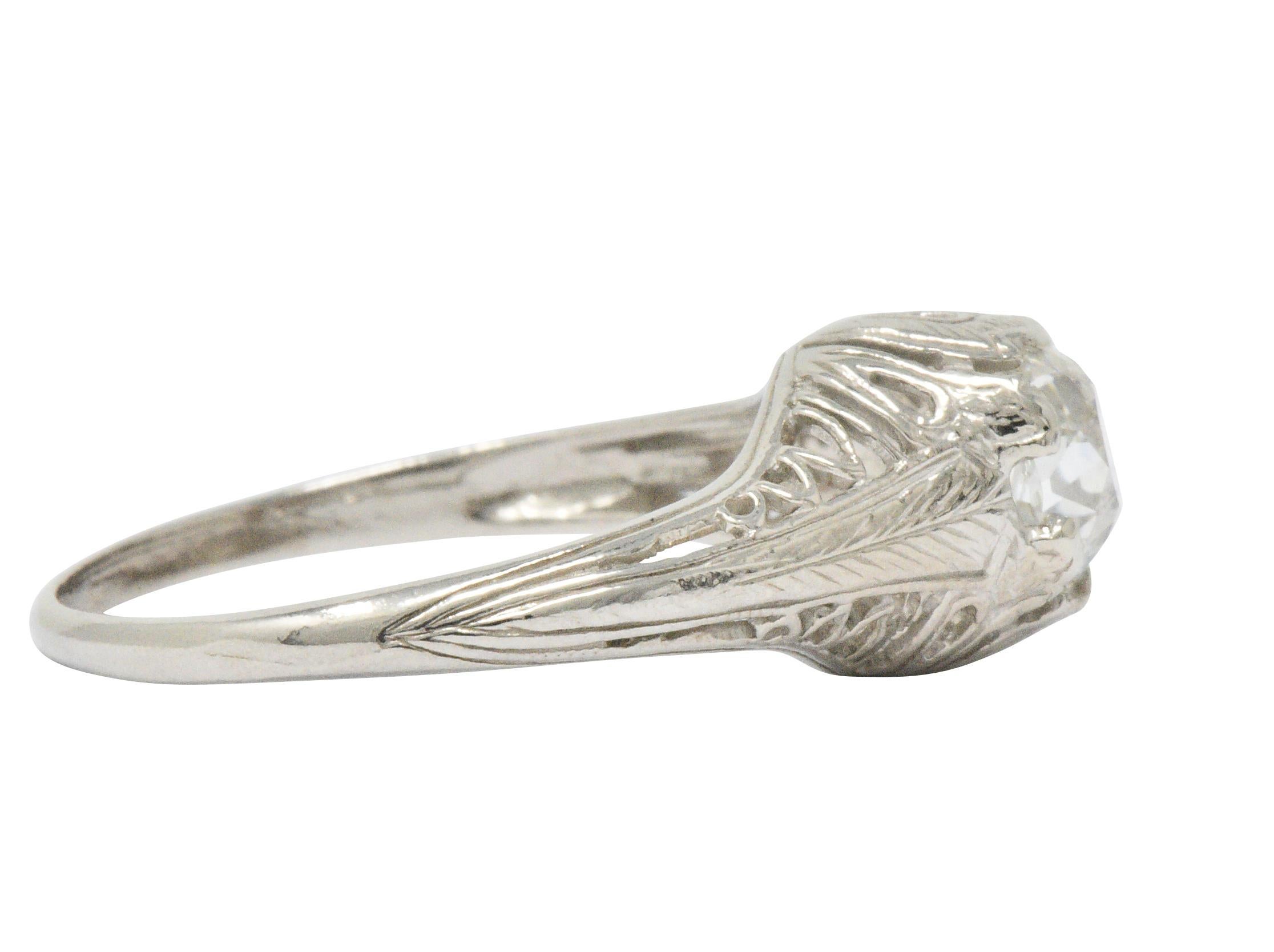 Women's or Men's Art Deco 0.92 Carat Old Mine Diamond 18 Karat White Gold Engagement Ring GIA