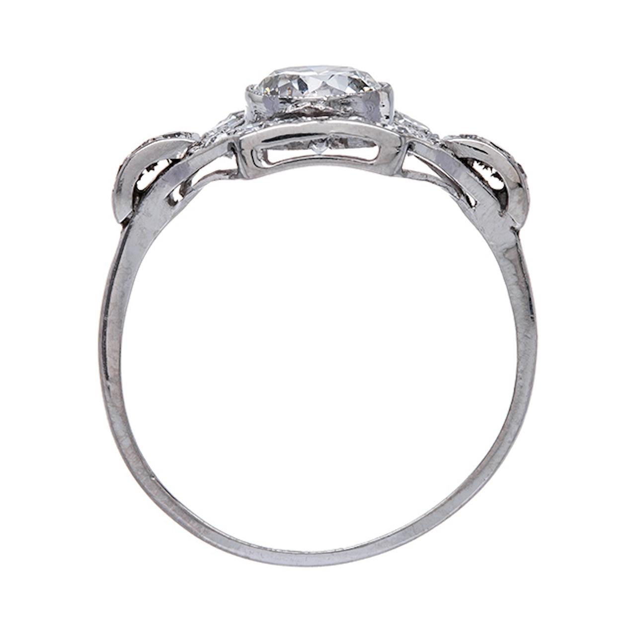 Art Deco 0.92 Carat Diamond Platinum Engagement Ring In Excellent Condition In Beverly Hills, CA