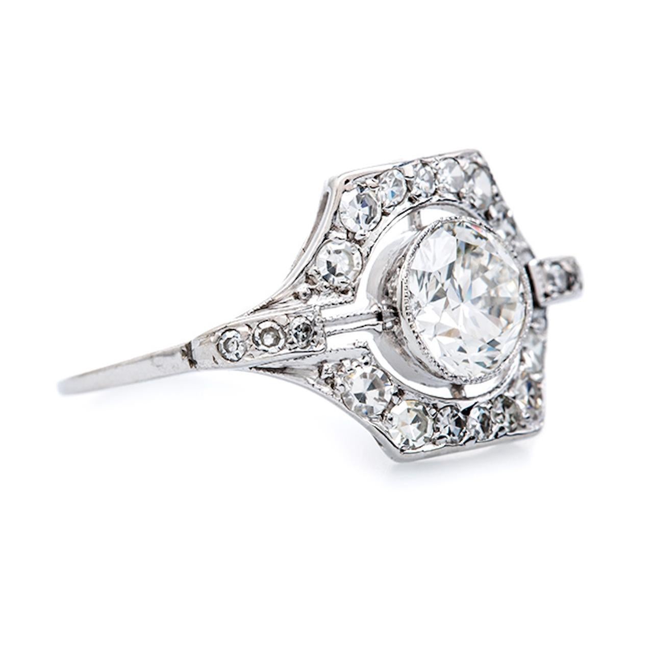 Women's Art Deco 0.92 Carat Diamond Platinum Engagement Ring