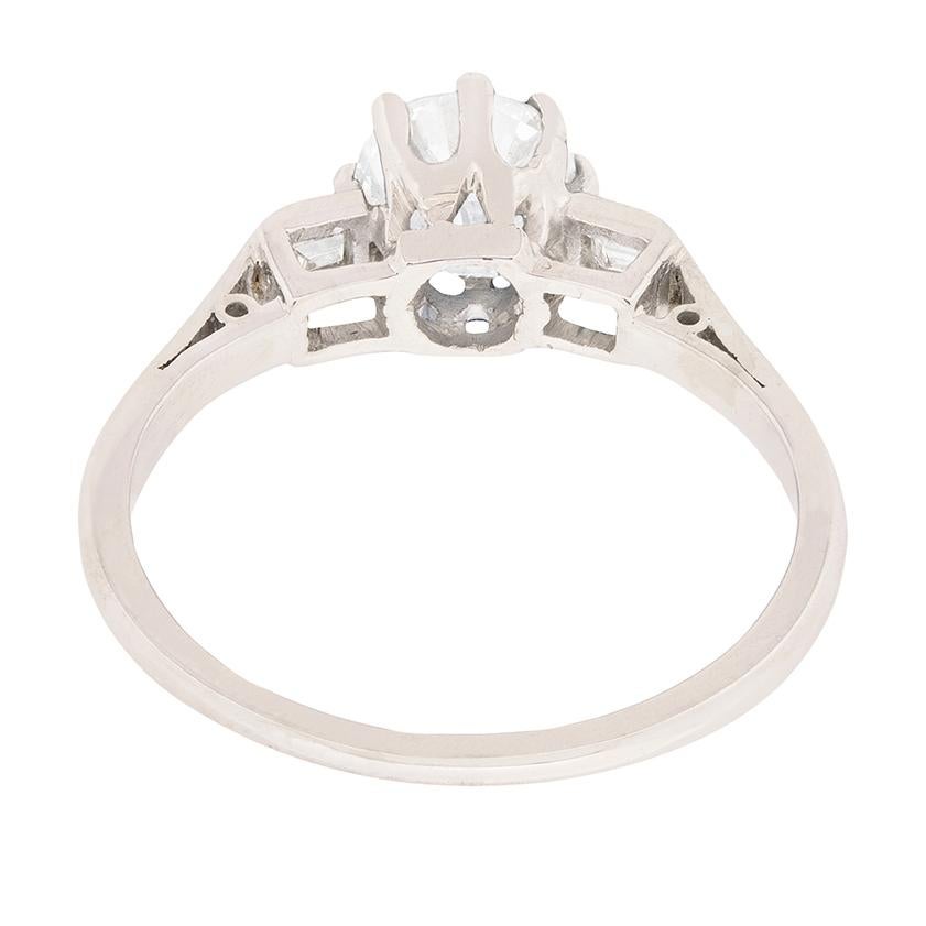 Women's or Men's Art Deco 0.92 Carat Diamond Solitaire Ring, circa 1920s